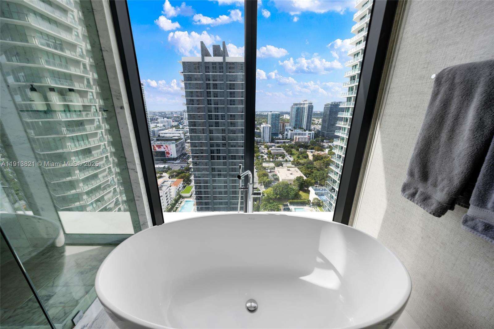 Gran Paraiso at 480 31 St, Miami, FL 33137 - For Rent photo 30