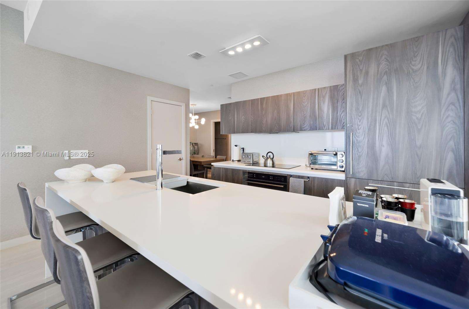 Gran Paraiso at 480 31 St, Miami, FL 33137 - For Rent photo 8