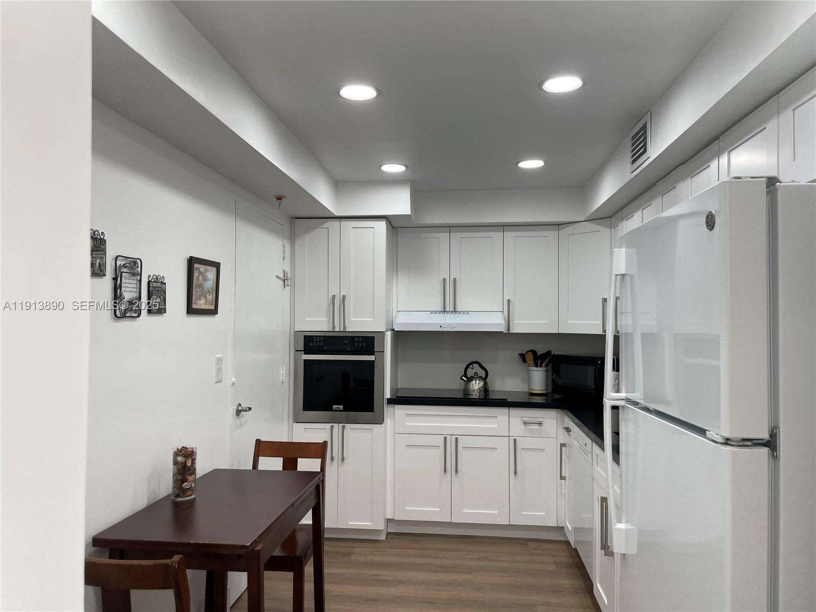 The Tides at 3801 Ocean Dr, Lauderdale By The Sea, FL 33019 - For Rent photo 11