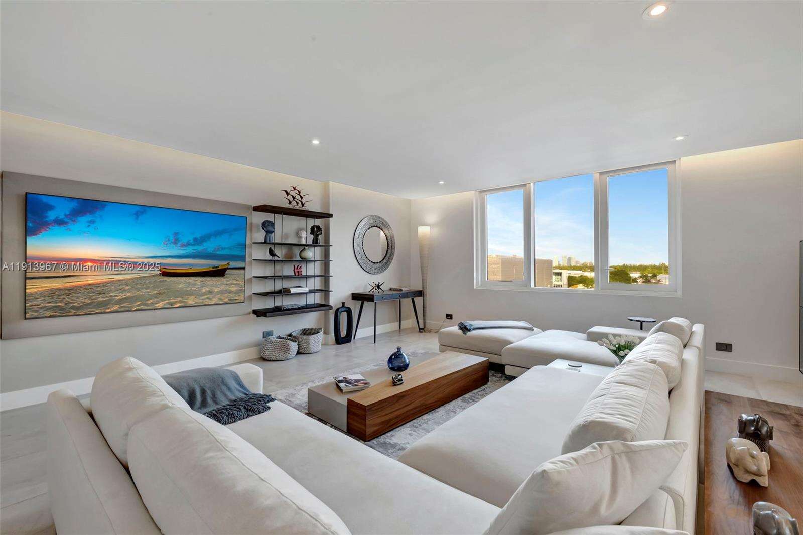 Roney Palace at 2301 Collins Ave, Miami Beach, FL 33139 - For Rent photo 1