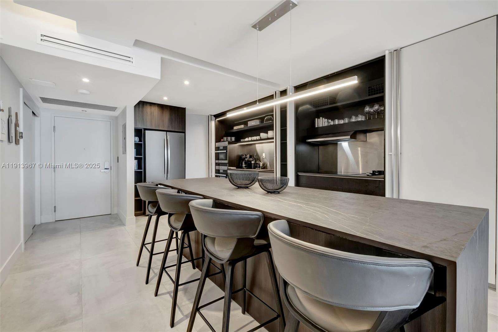 Roney Palace at 2301 Collins Ave, Miami Beach, FL 33139 - For Rent photo 14