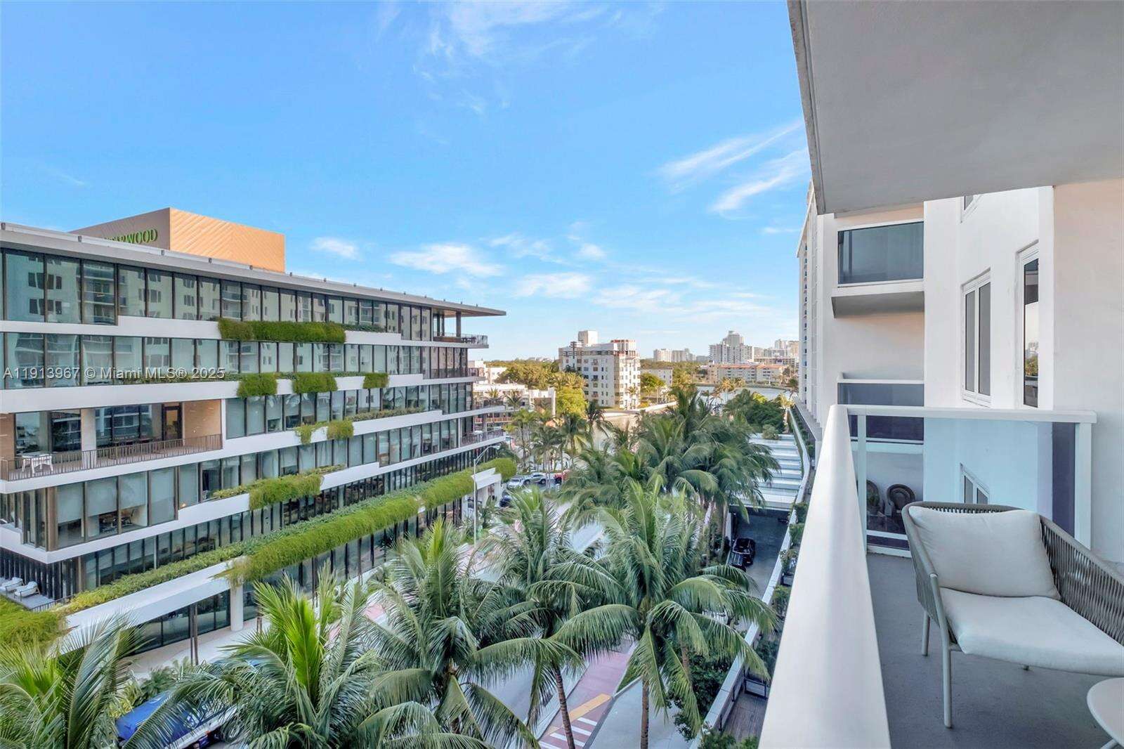 Roney Palace at 2301 Collins Ave, Miami Beach, FL 33139 - For Rent photo 22