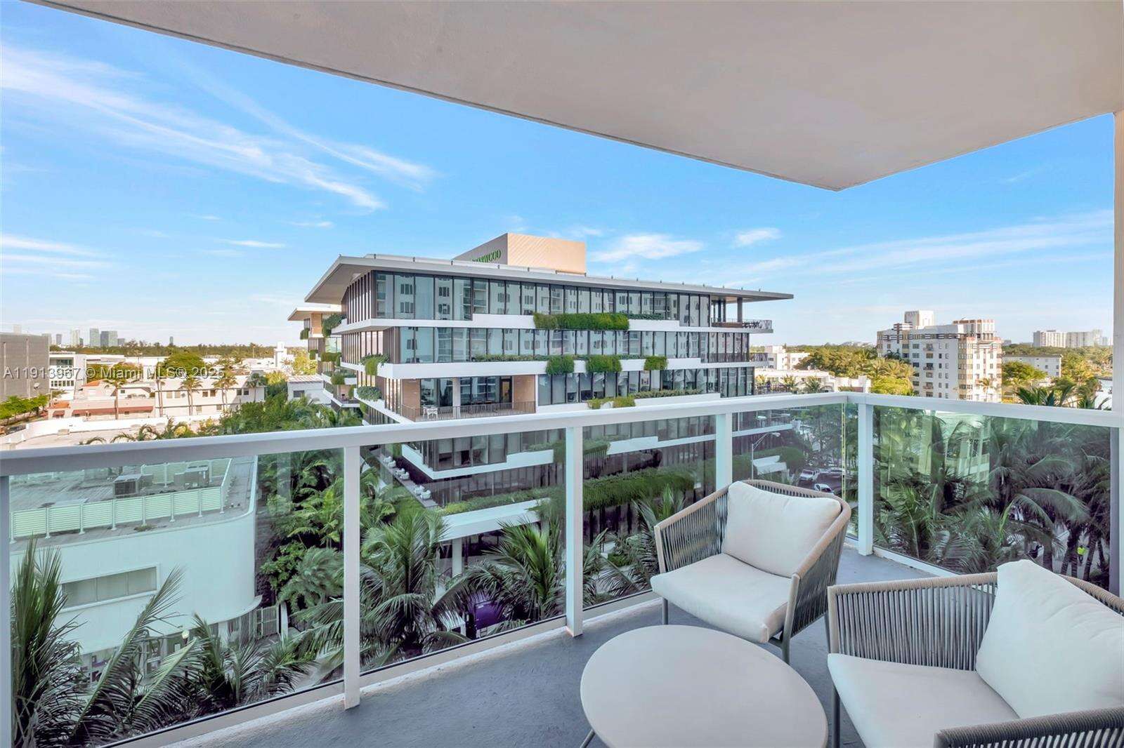 Roney Palace at 2301 Collins Ave, Miami Beach, FL 33139 - For Rent photo 23