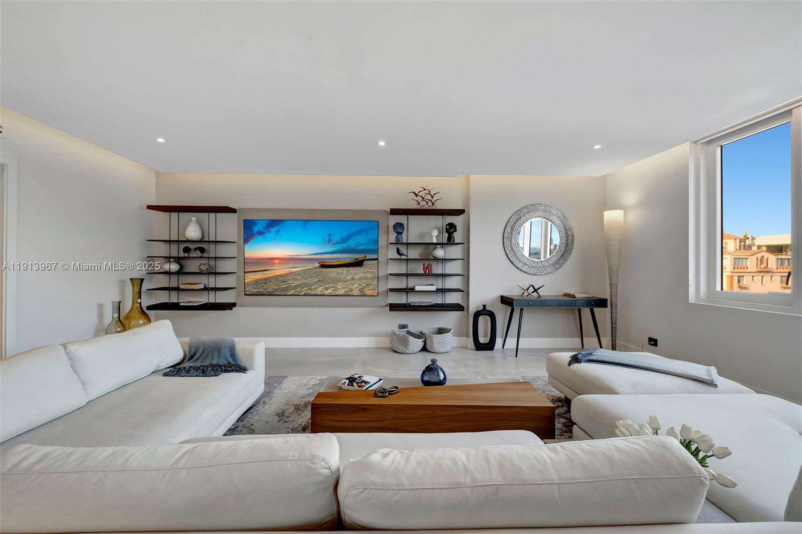 Roney Palace at 2301 Collins Ave, Miami Beach, FL 33139 - For Rent photo 40
