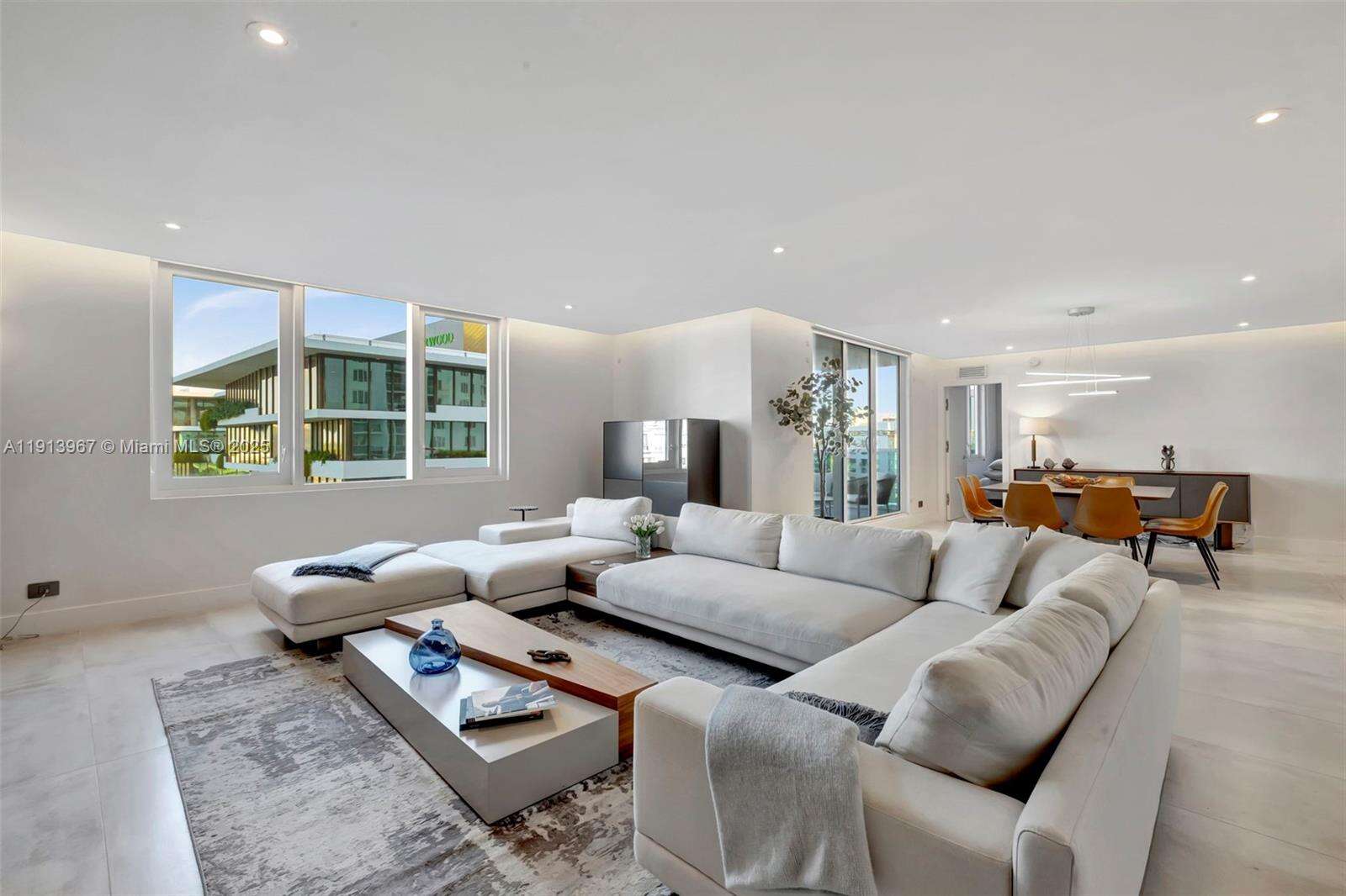 Roney Palace at 2301 Collins Ave, Miami Beach, FL 33139 - For Rent photo 41