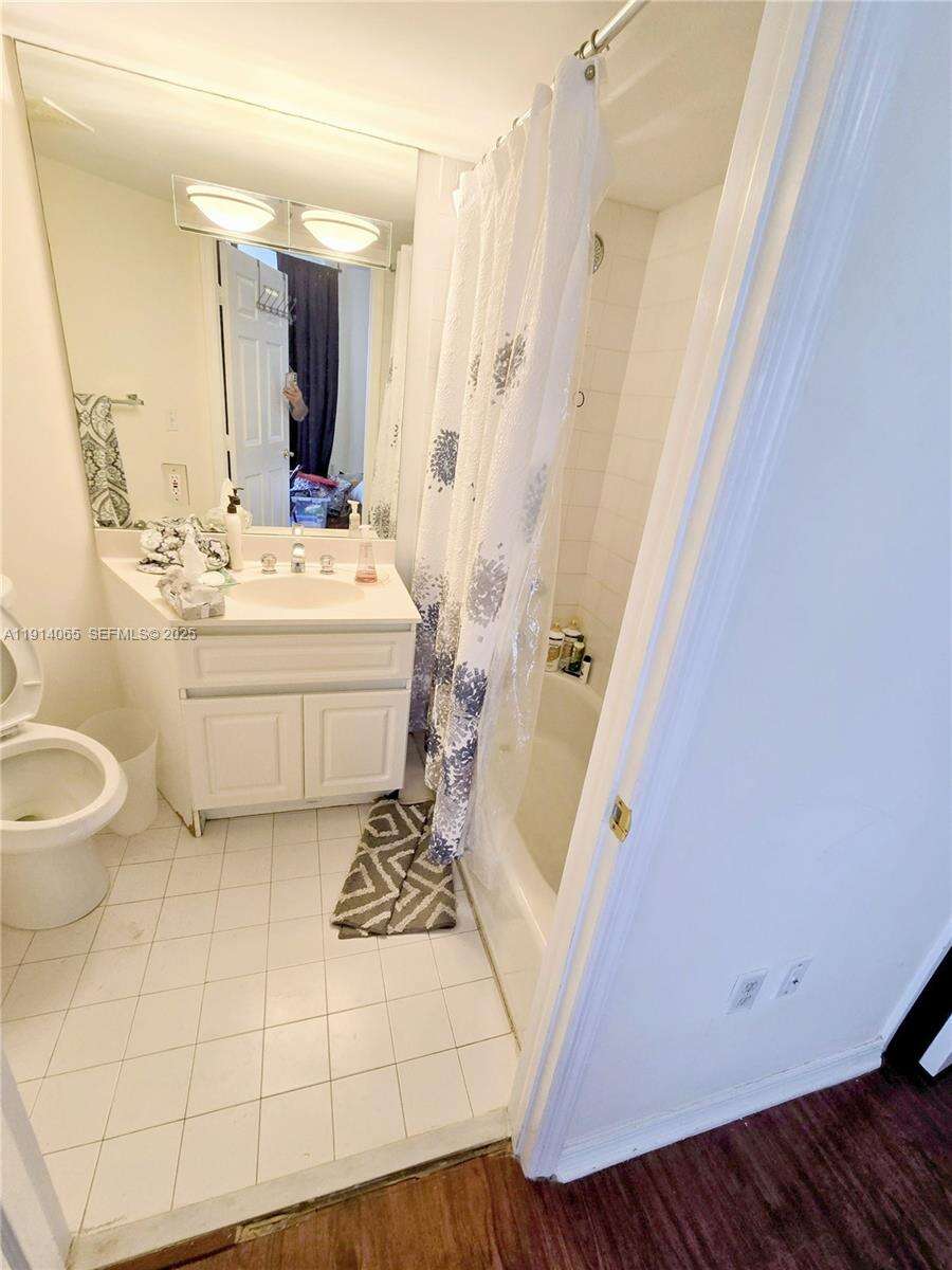 La Gorce Palace at 6301 Collins Ave, Miami Beach, FL 33141 - For Rent photo 23