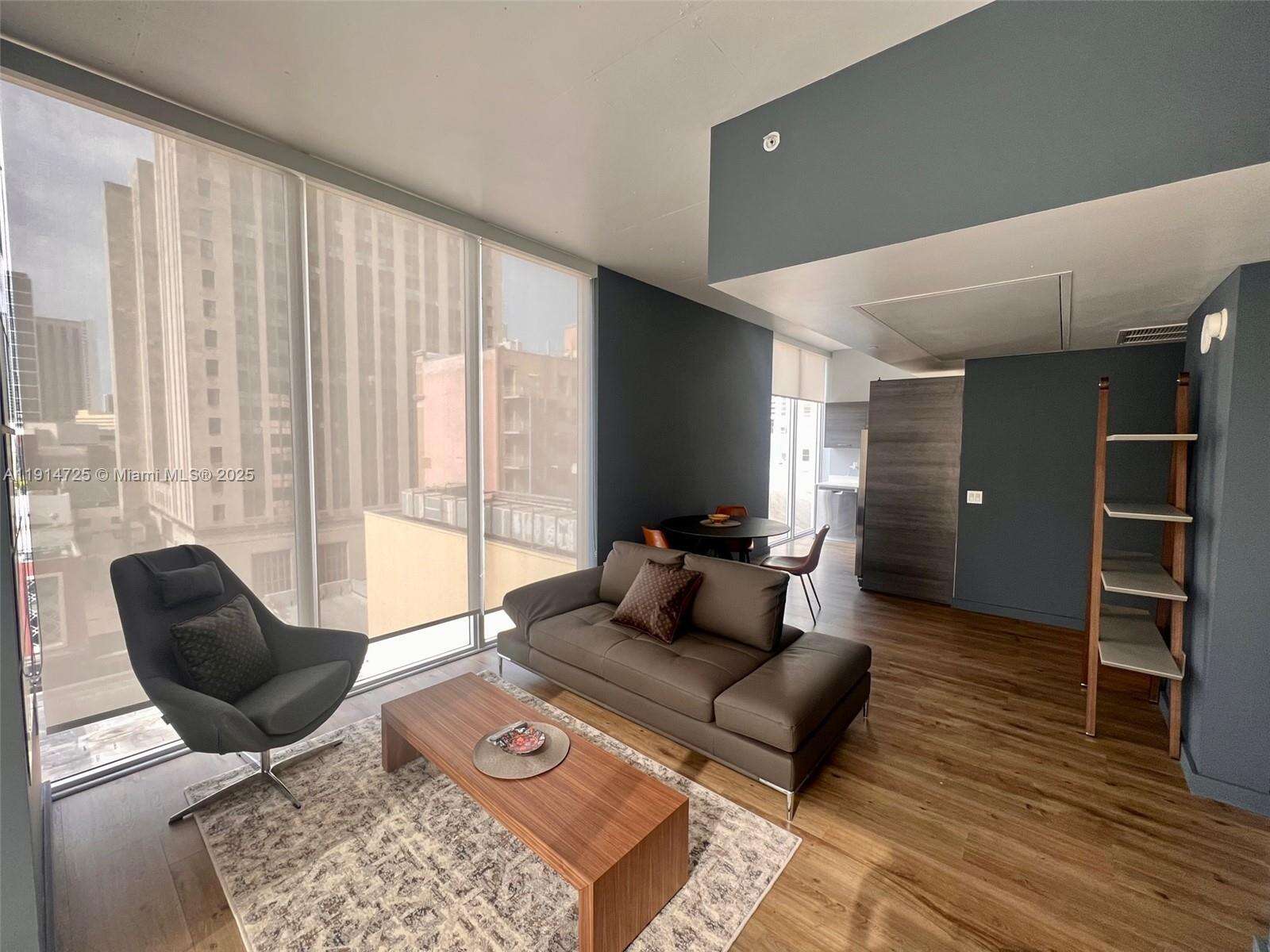 Centro at 151 1 St, Miami, FL 33131 - For Rent photo 1