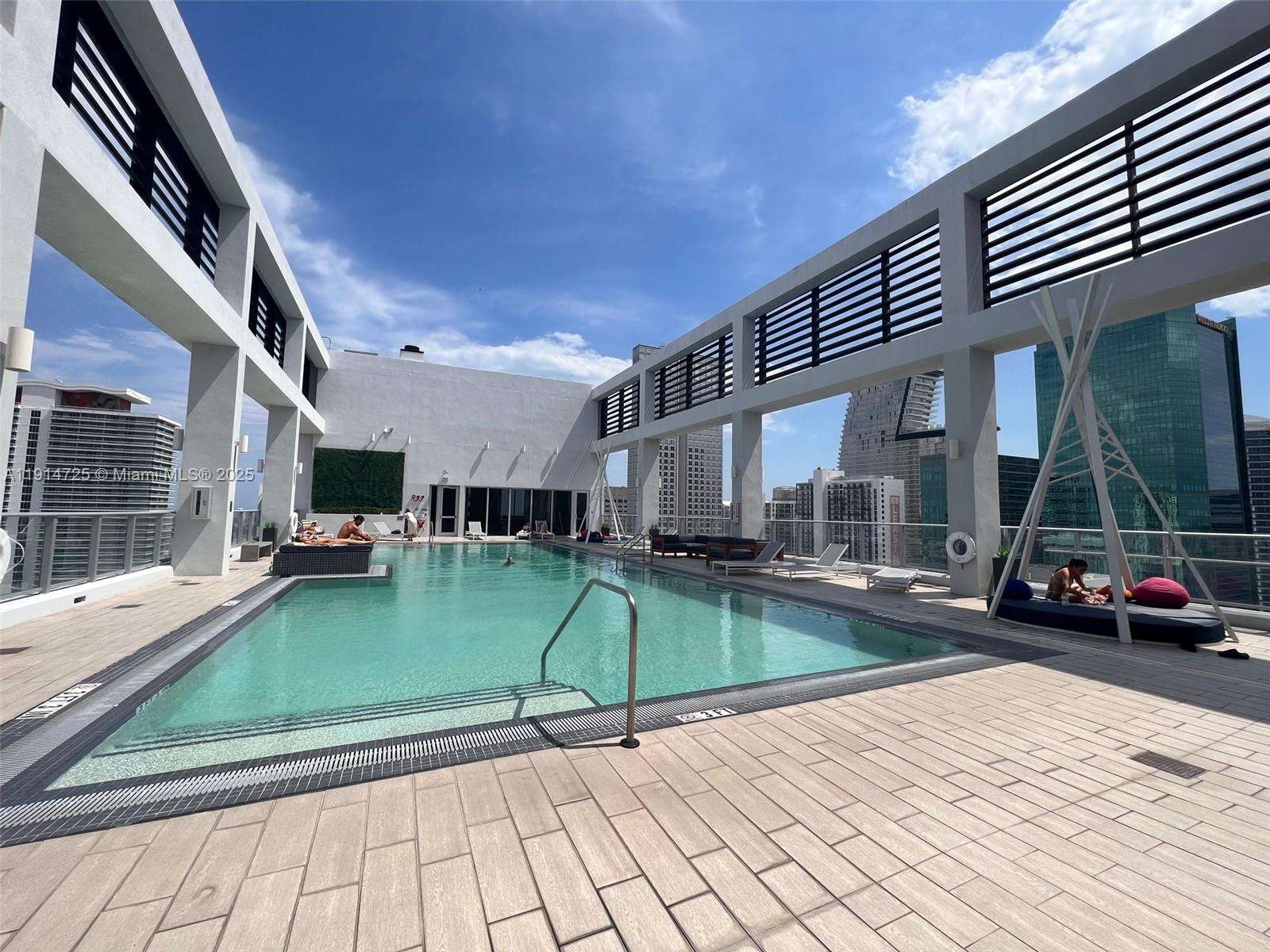 Centro at 151 1 St, Miami, FL 33131 - For Rent photo 14