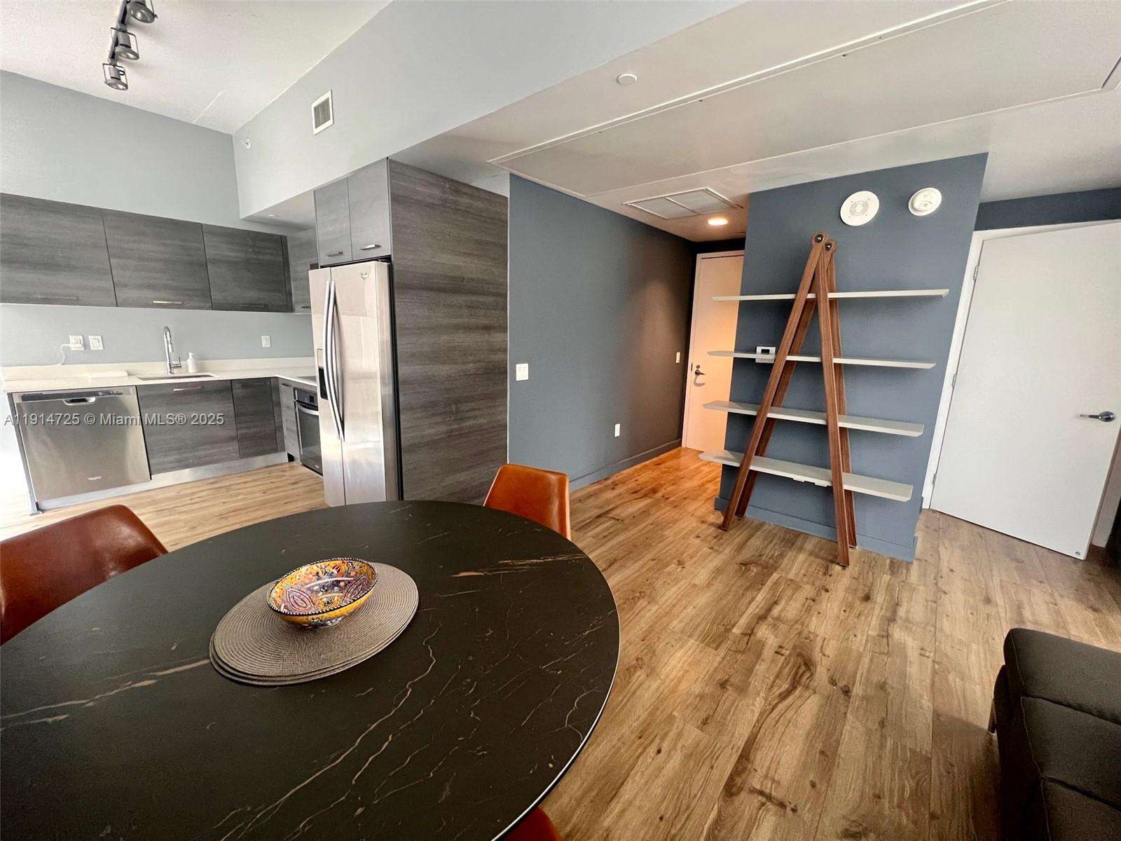 Centro at 151 1 St, Miami, FL 33131 - For Rent photo 4