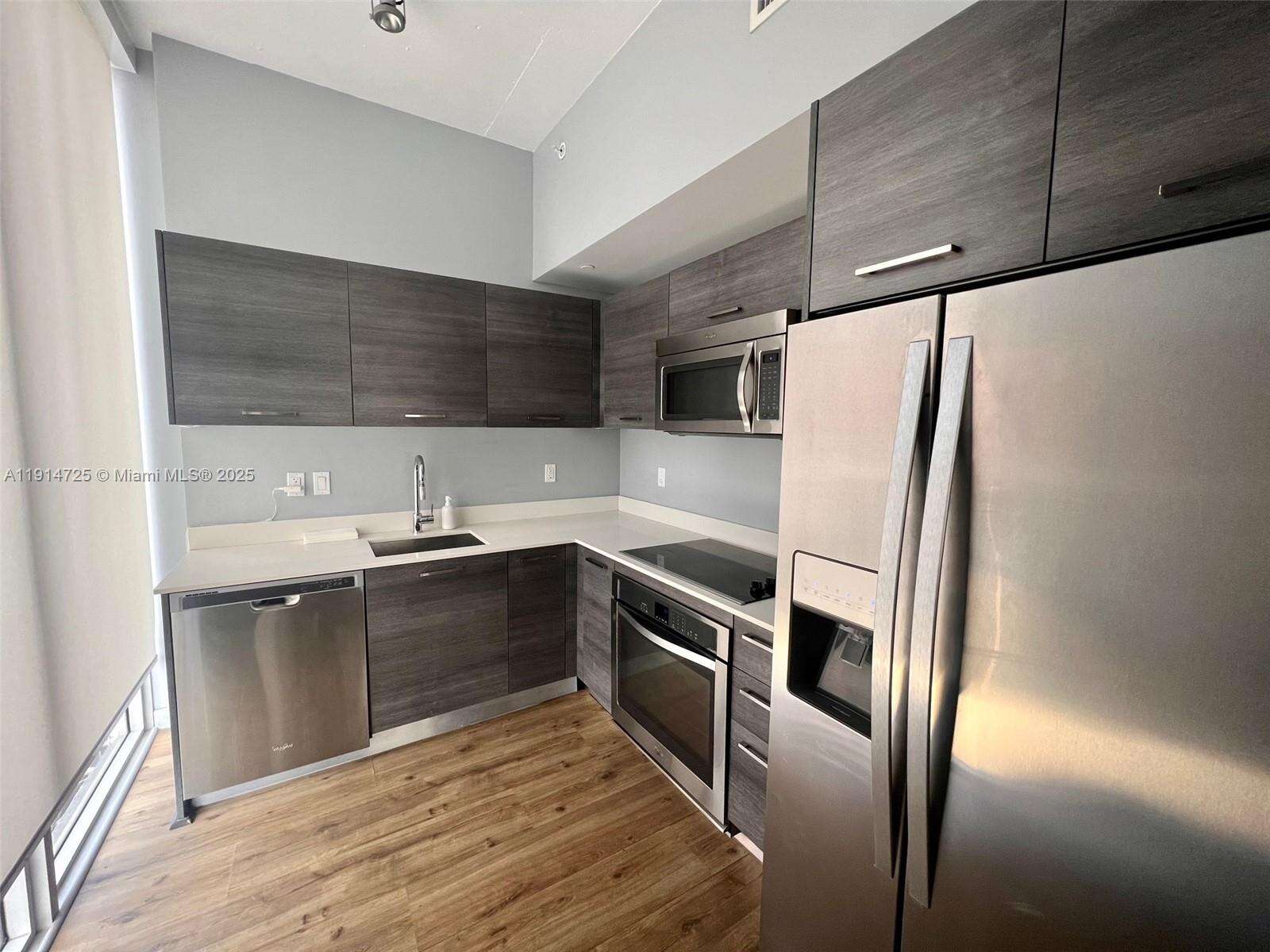 Centro at 151 1 St, Miami, FL 33131 - For Rent photo 5