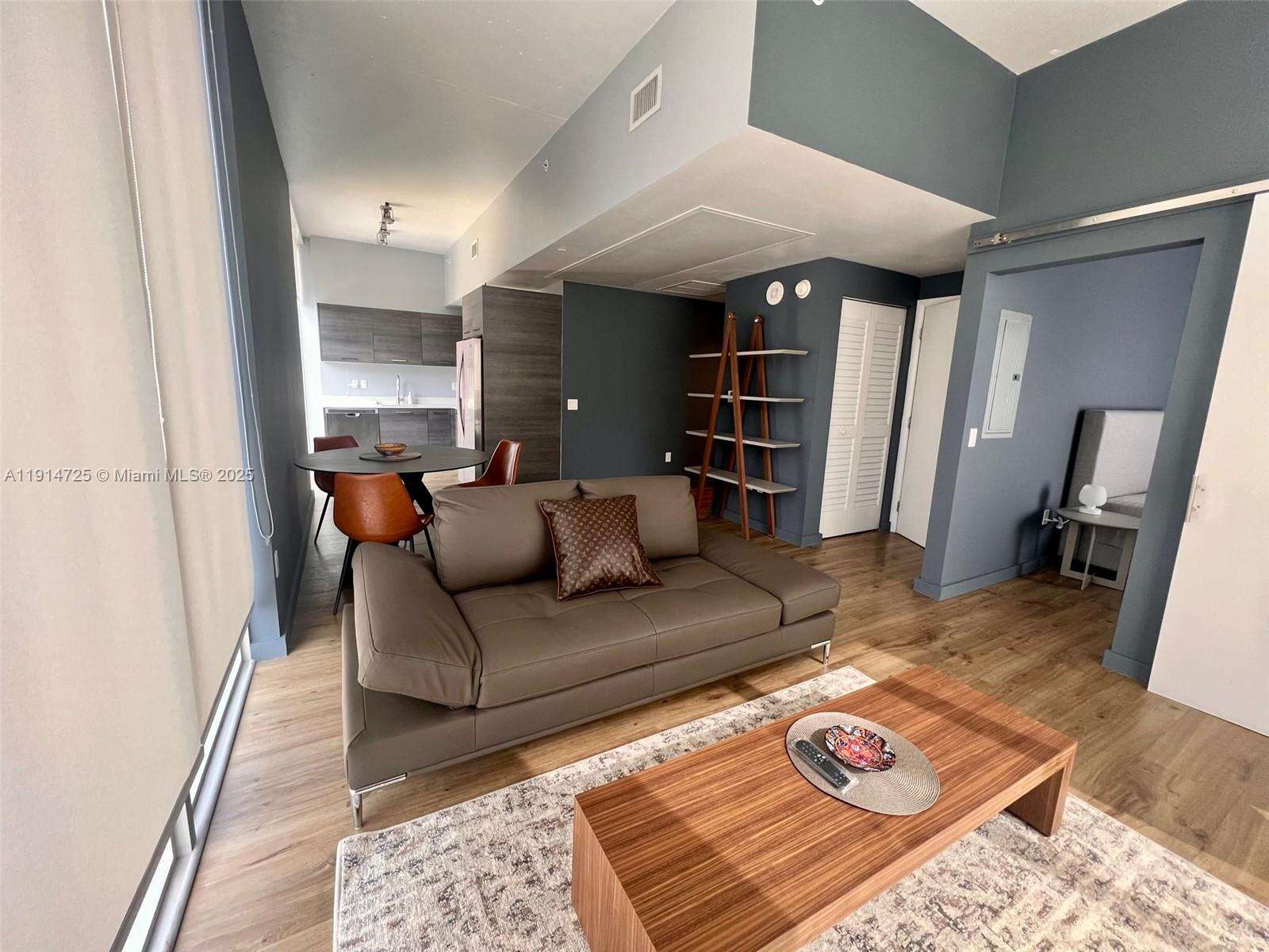 Centro at 151 1 St, Miami, FL 33131 - For Rent photo 6