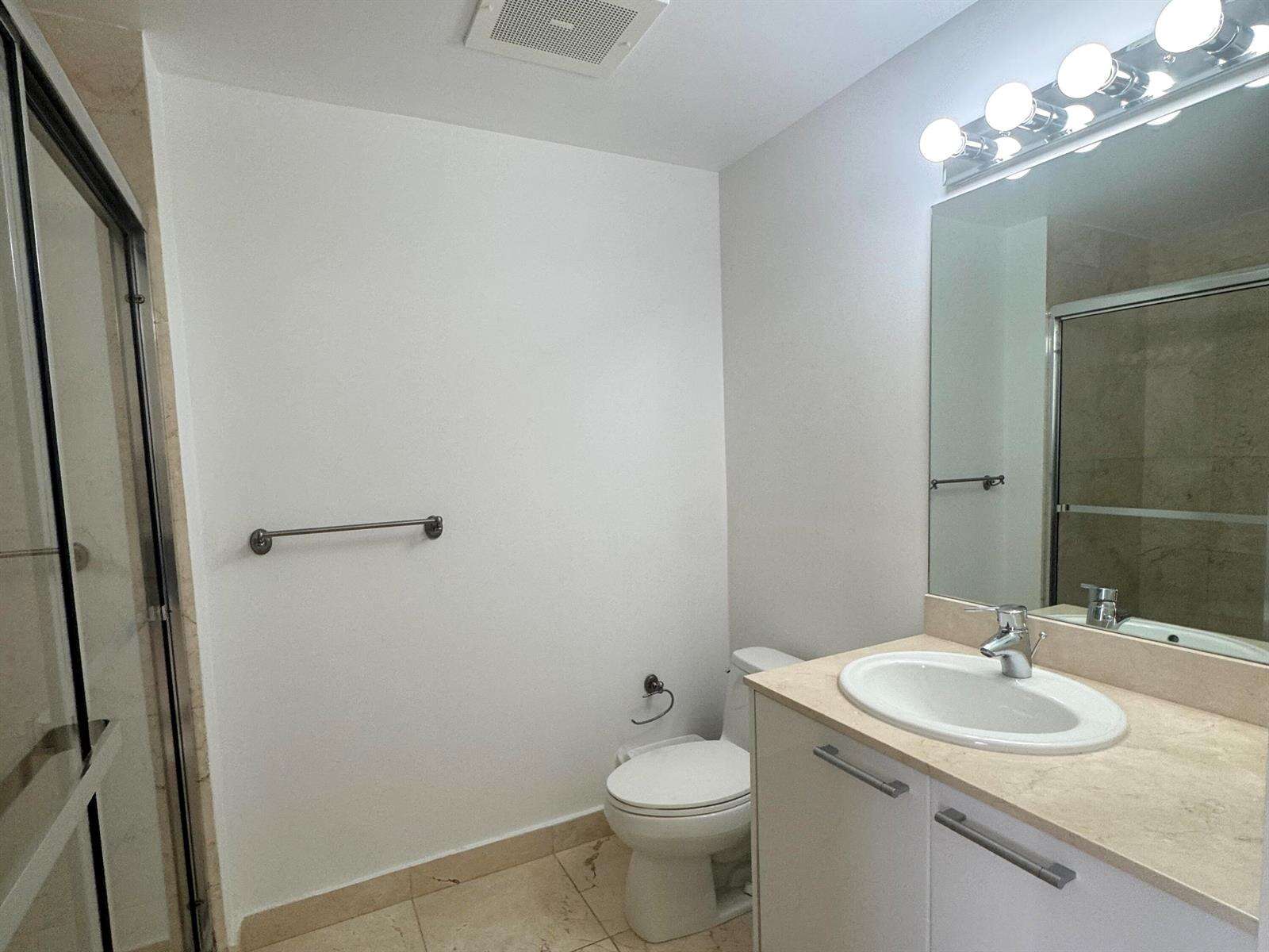 Sayan at 16275 Collins, Sunny Isles Beach, FL 33160 - For Rent photo 21