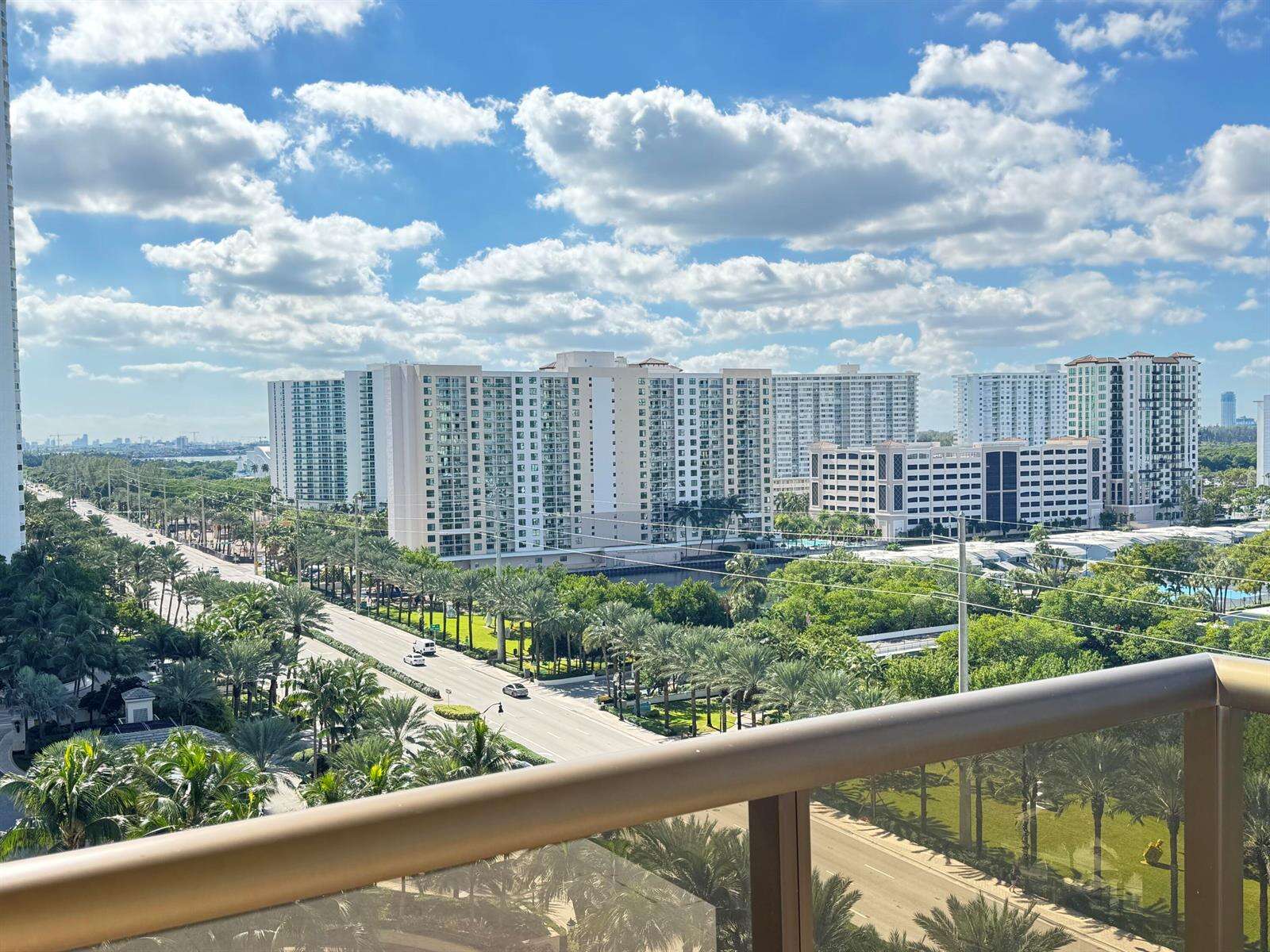 Sayan at 16275 Collins, Sunny Isles Beach, FL 33160 - For Rent photo 6