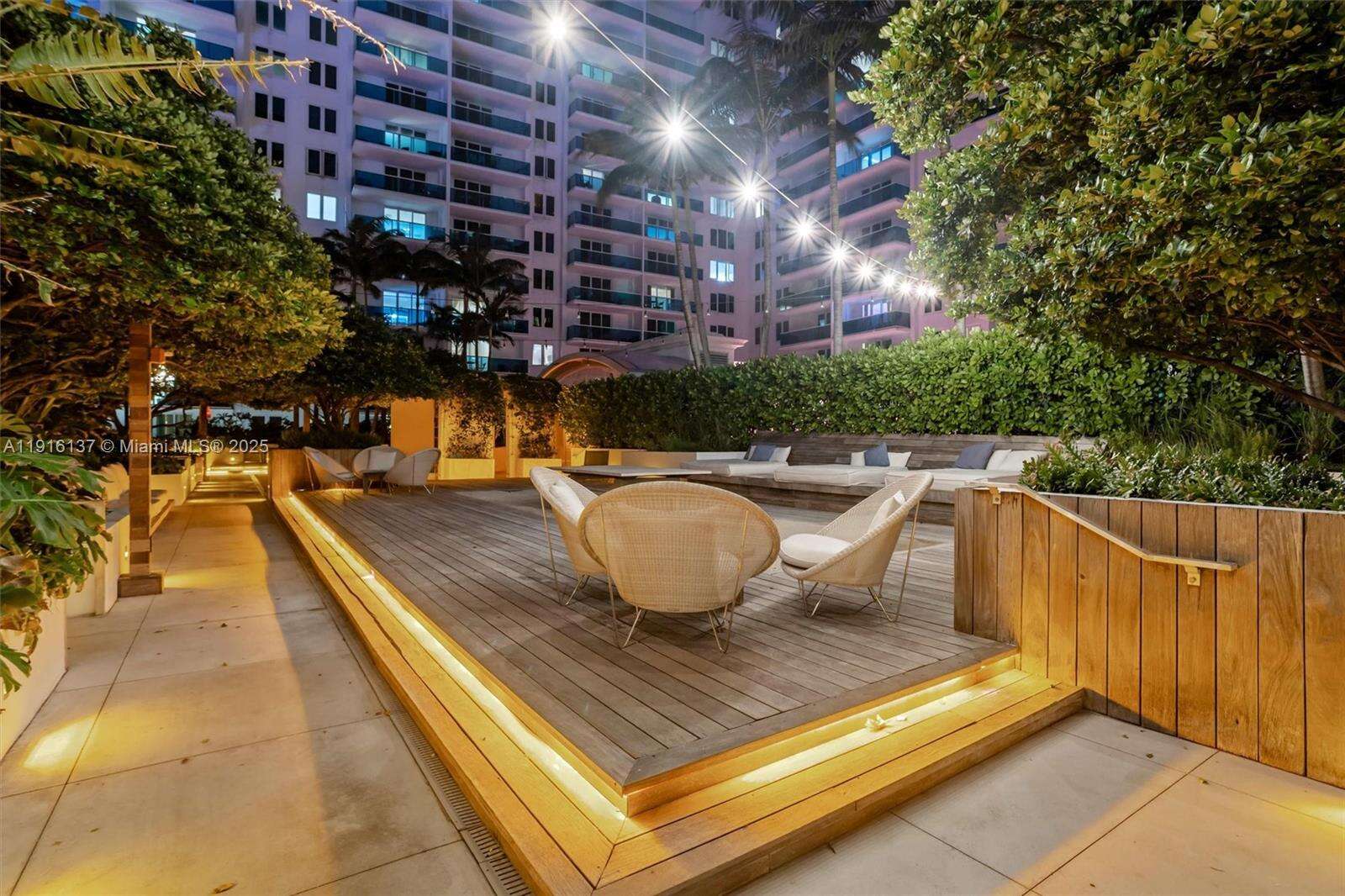 Roney Palace at 2301 Collins Ave, Miami Beach, FL 33139 - For Rent photo 11
