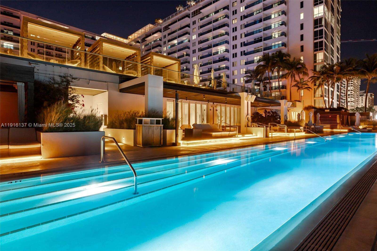 Roney Palace at 2301 Collins Ave, Miami Beach, FL 33139 - For Rent photo 16