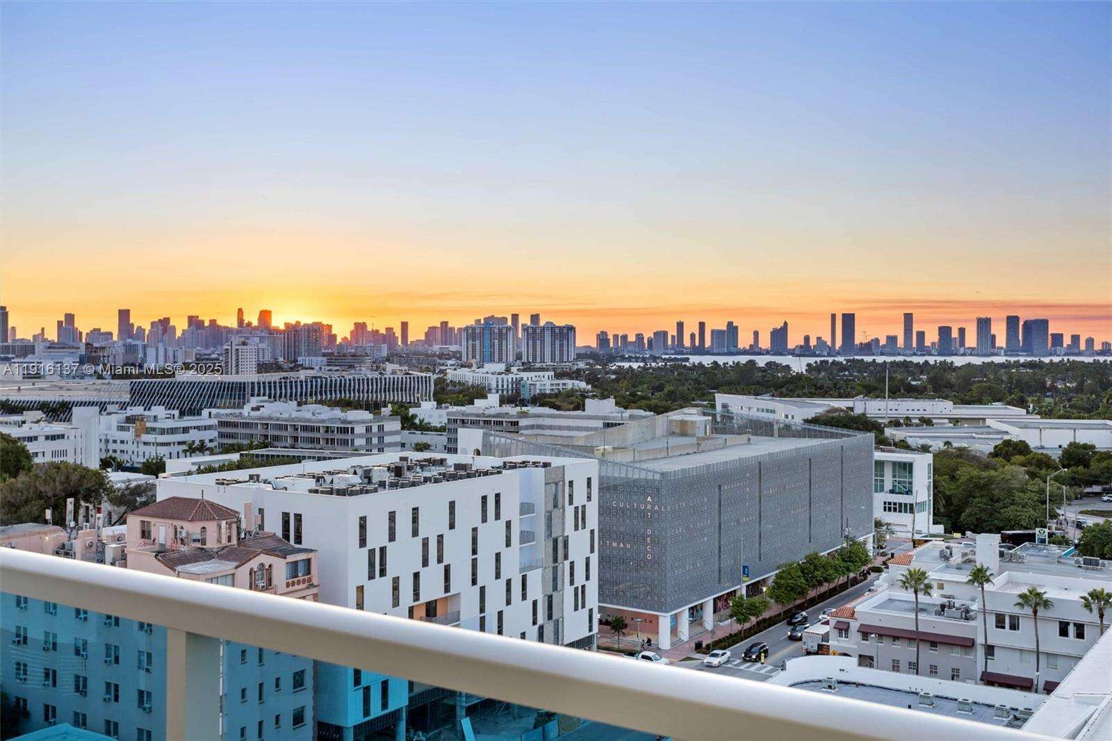Roney Palace at 2301 Collins Ave, Miami Beach, FL 33139 - For Rent photo 25