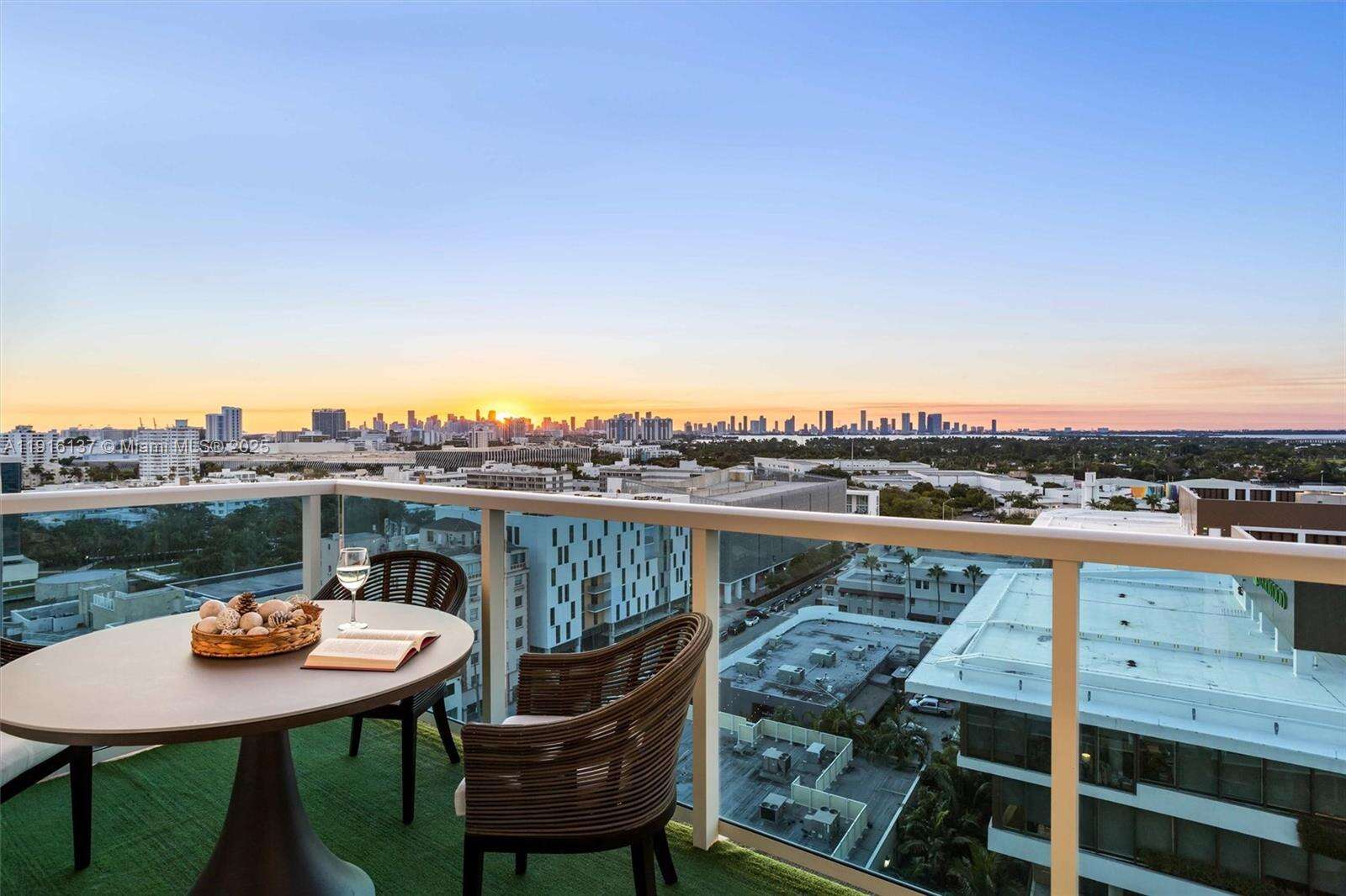 Roney Palace at 2301 Collins Ave, Miami Beach, FL 33139 - For Rent photo 26