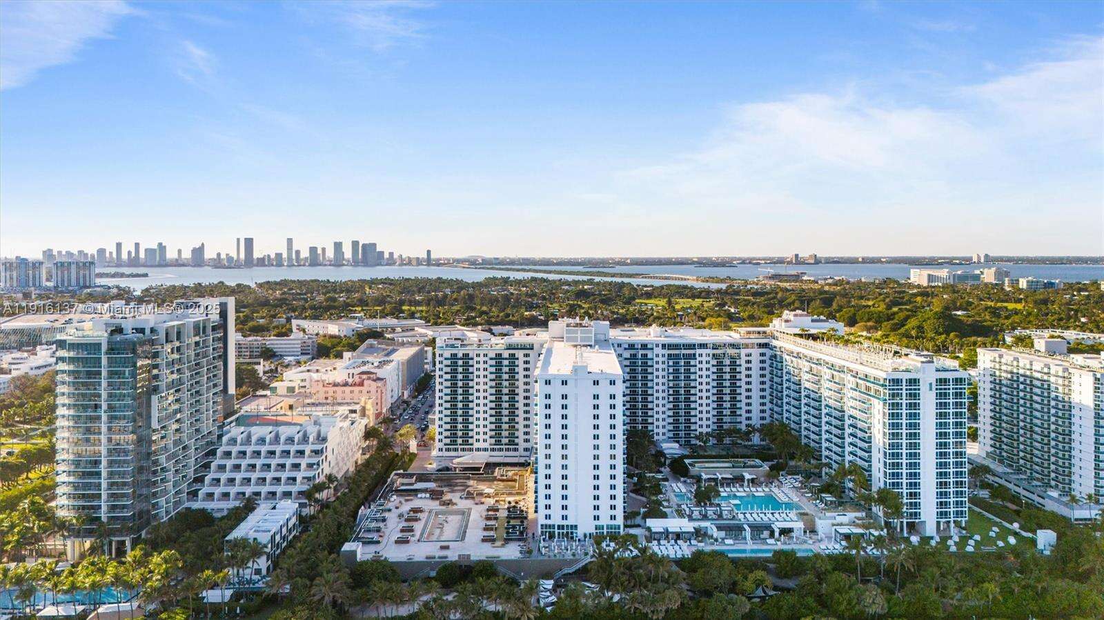 Roney Palace at 2301 Collins Ave, Miami Beach, FL 33139 - For Rent photo 8