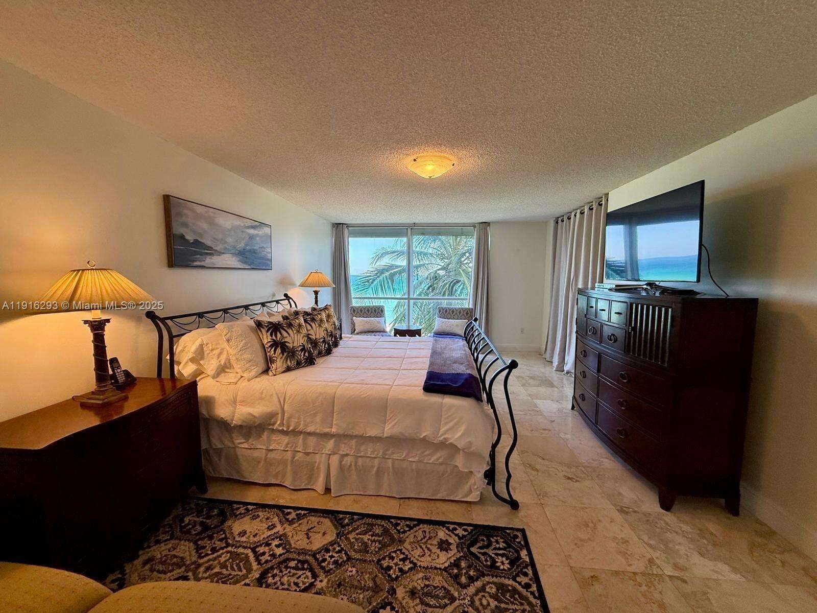 Sands Pointe at 16711 Collins Ave, Sunny Isles Beach, FL 33160 - For Rent photo 10