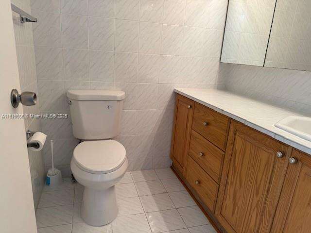 The Carriage House at 5401 Collins Ave, Miami Beach, FL 33140 - For Rent photo 17