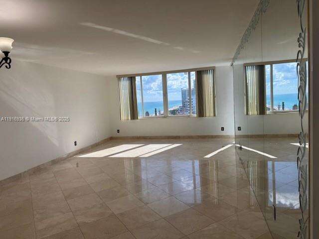 The Carriage House at 5401 Collins Ave, Miami Beach, FL 33140 - For Rent photo 20