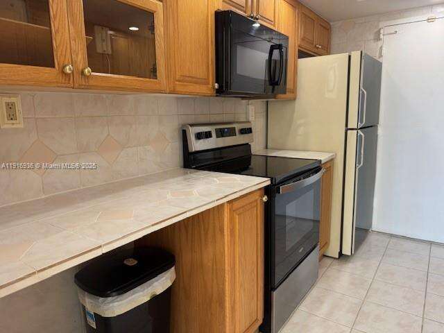 The Carriage House at 5401 Collins Ave, Miami Beach, FL 33140 - For Rent photo 23