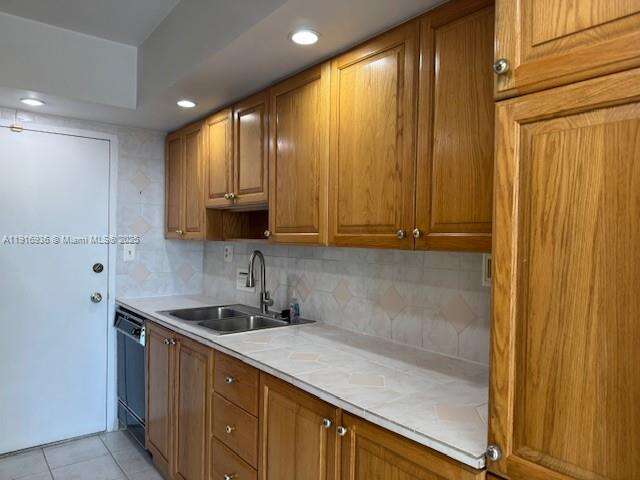 The Carriage House at 5401 Collins Ave, Miami Beach, FL 33140 - For Rent photo 24