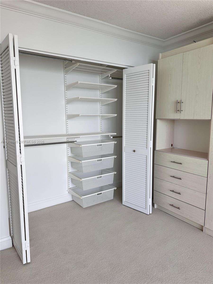 Brickell Bay Club at 2333 Brickell Ave, Miami, FL 33129 - For Rent photo 21