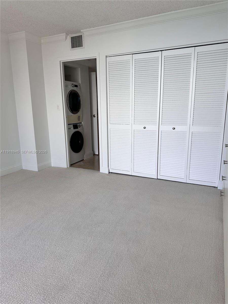 Brickell Bay Club at 2333 Brickell Ave, Miami, FL 33129 - For Rent photo 22