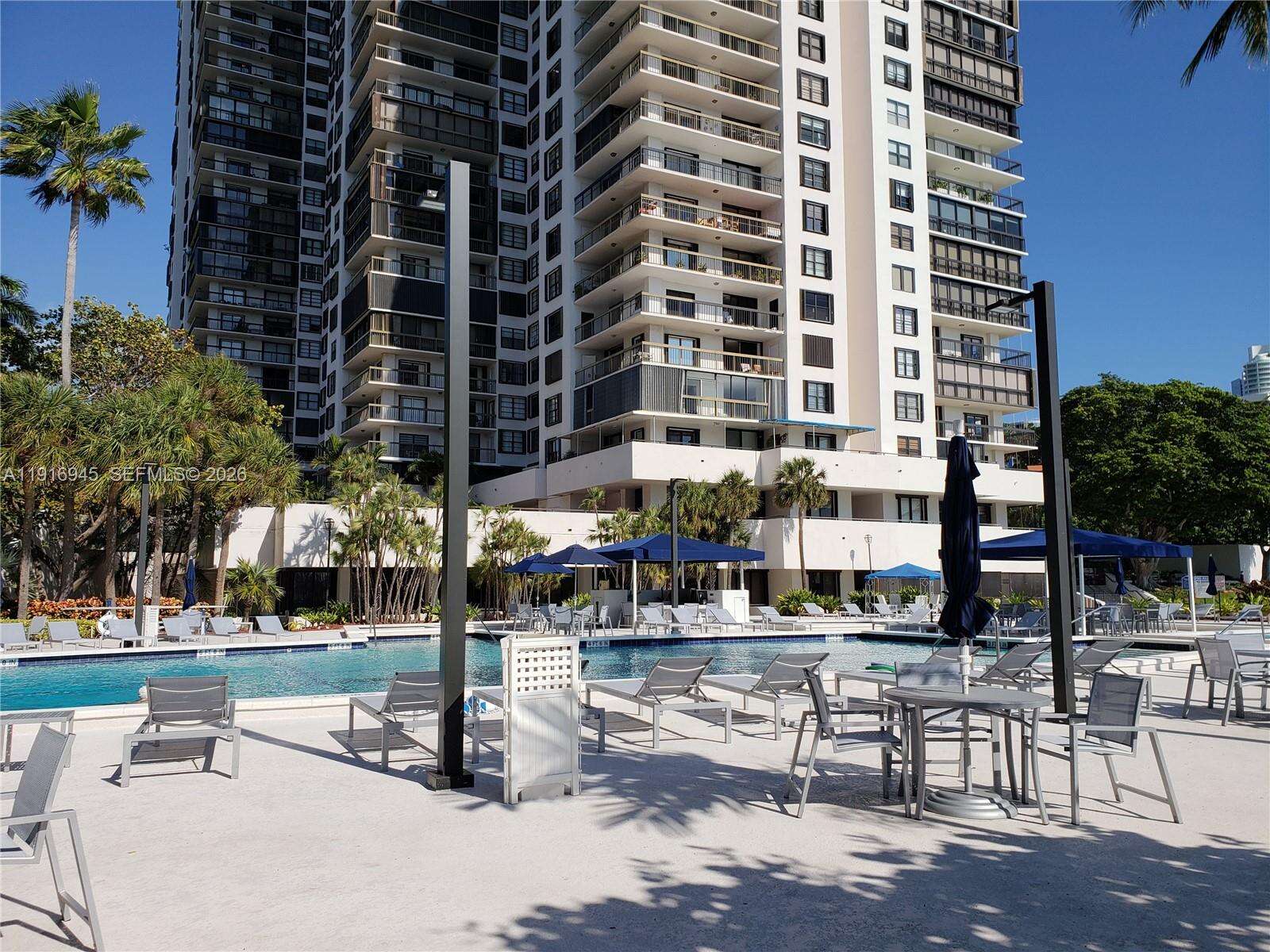 Brickell Bay Club at 2333 Brickell Ave, Miami, FL 33129 - For Rent photo 33