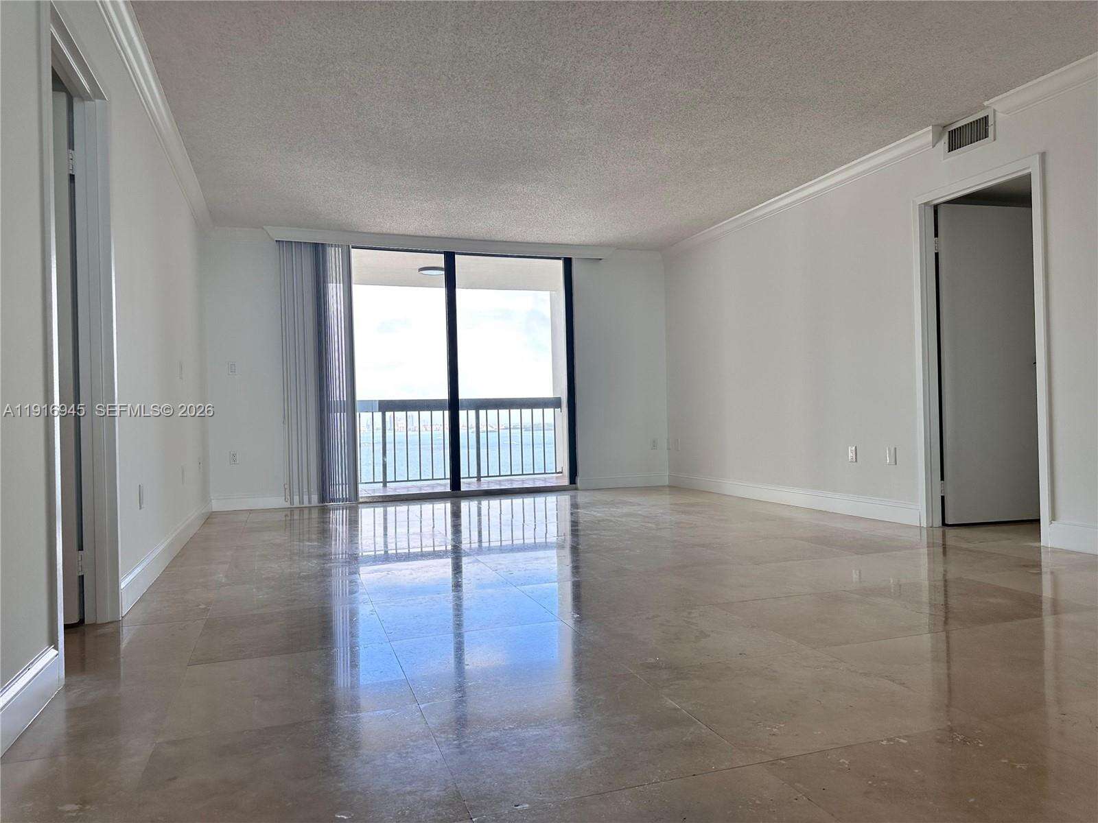 Brickell Bay Club at 2333 Brickell Ave, Miami, FL 33129 - For Rent photo 8