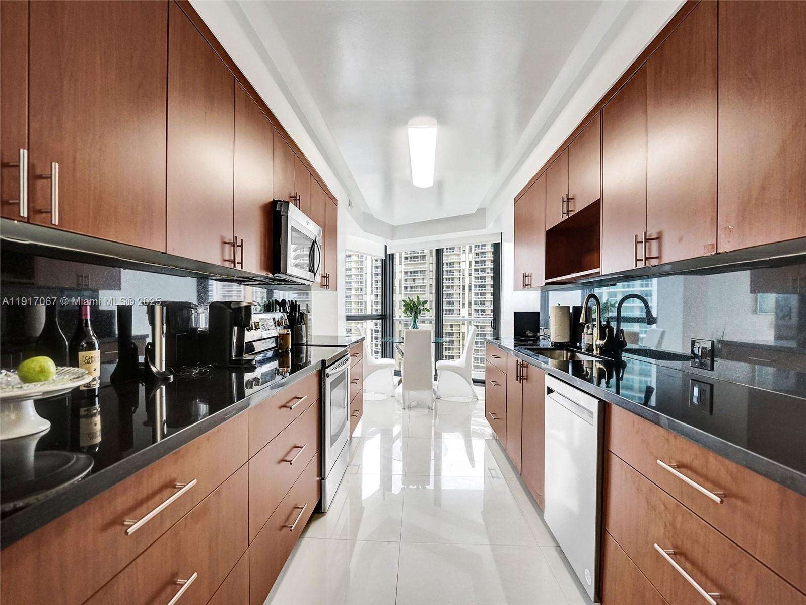 Hamptons West at 20281 Country Club Dr, Aventura, FL 33180 - For Rent photo 28