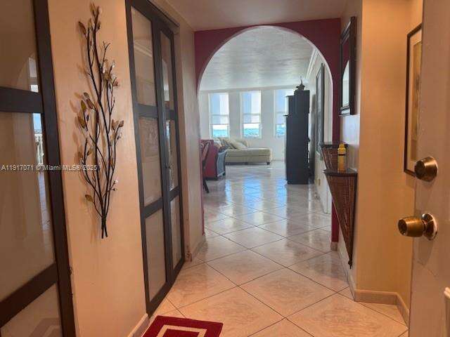 The Carriage House at 5401 Collins Ave, Miami Beach, FL 33140 - For Rent photo 16