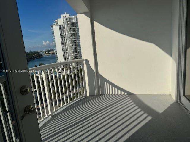 The Carriage House at 5401 Collins Ave, Miami Beach, FL 33140 - For Rent photo 34