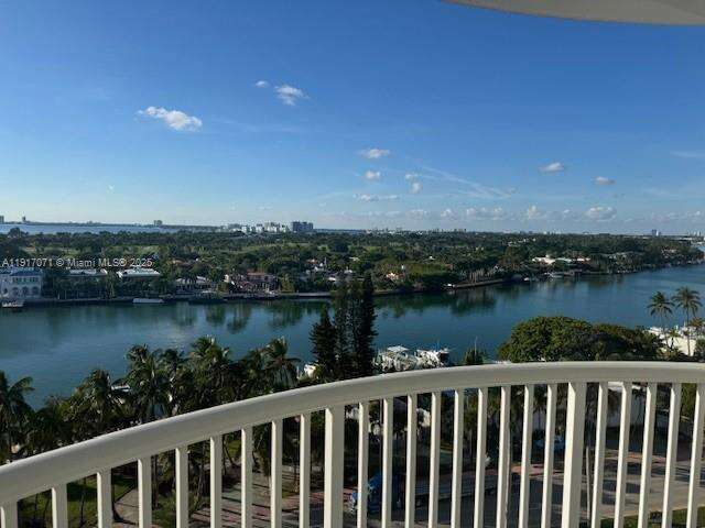 The Carriage House at 5401 Collins Ave, Miami Beach, FL 33140 - For Rent photo 36