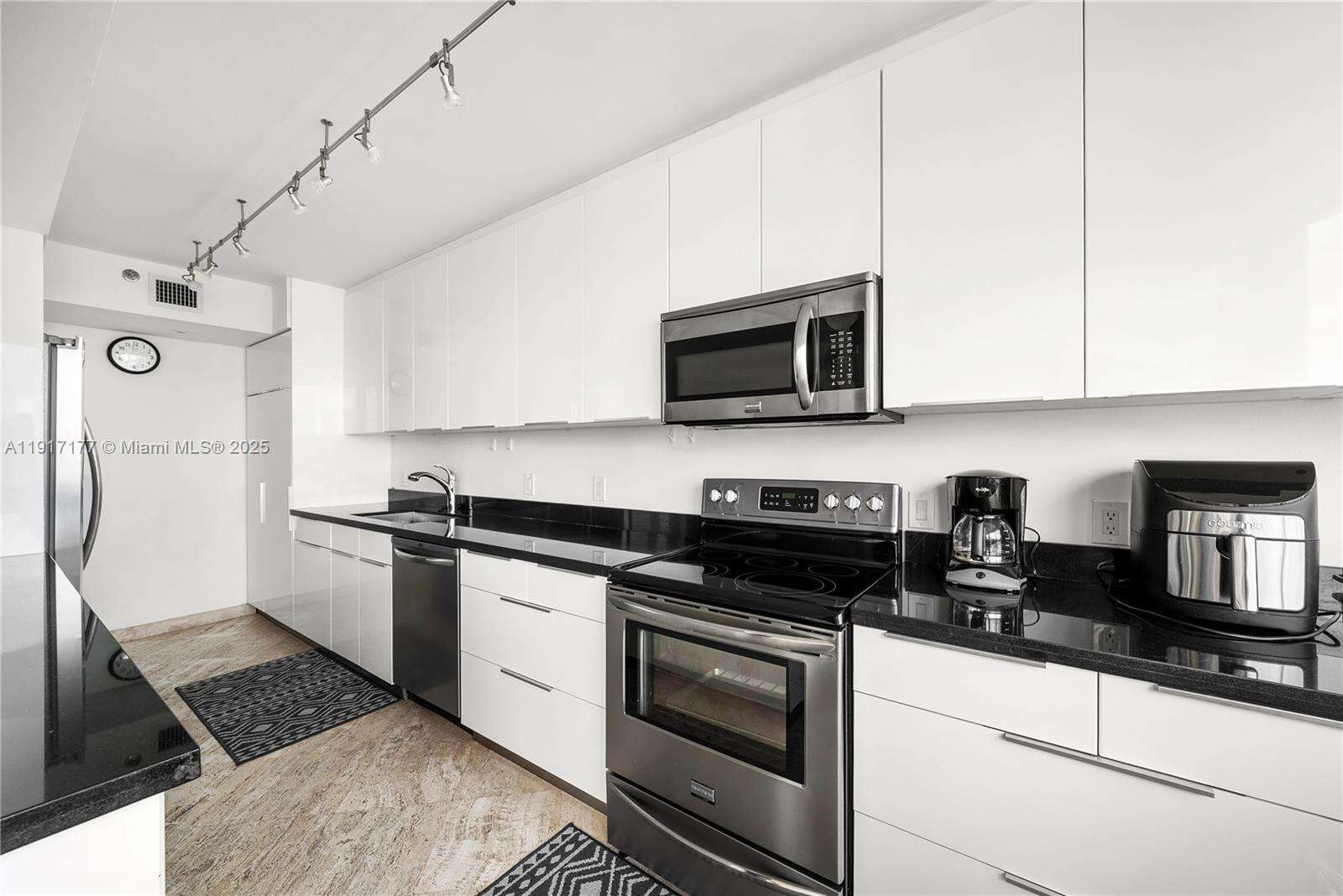 1000 Williams Island at 1000 Island Blvd, Aventura, FL 33160 - For Rent photo 11