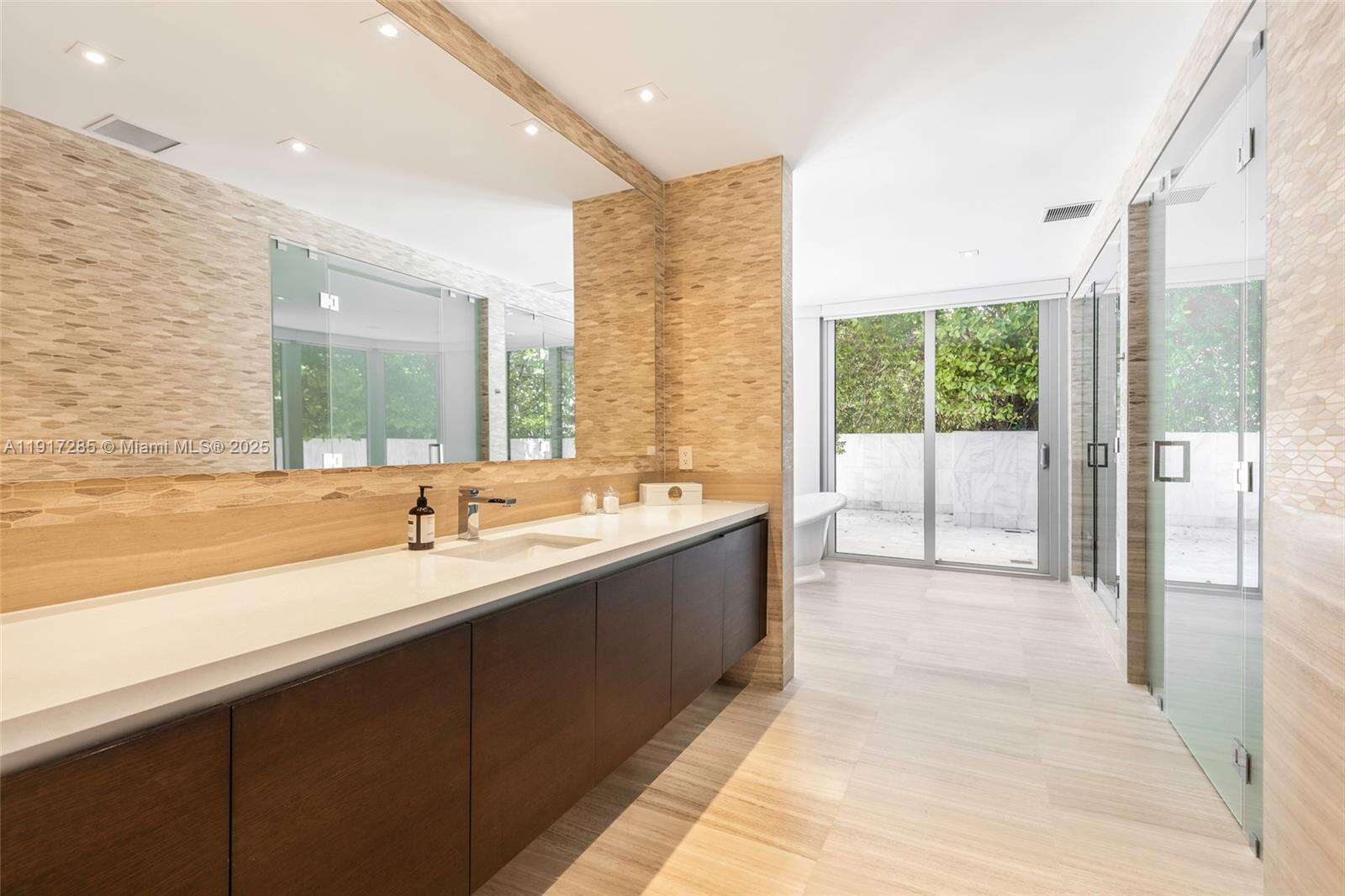 One Ocean at 1 Collins Ave, Miami Beach, FL 33139 - For Rent photo 22