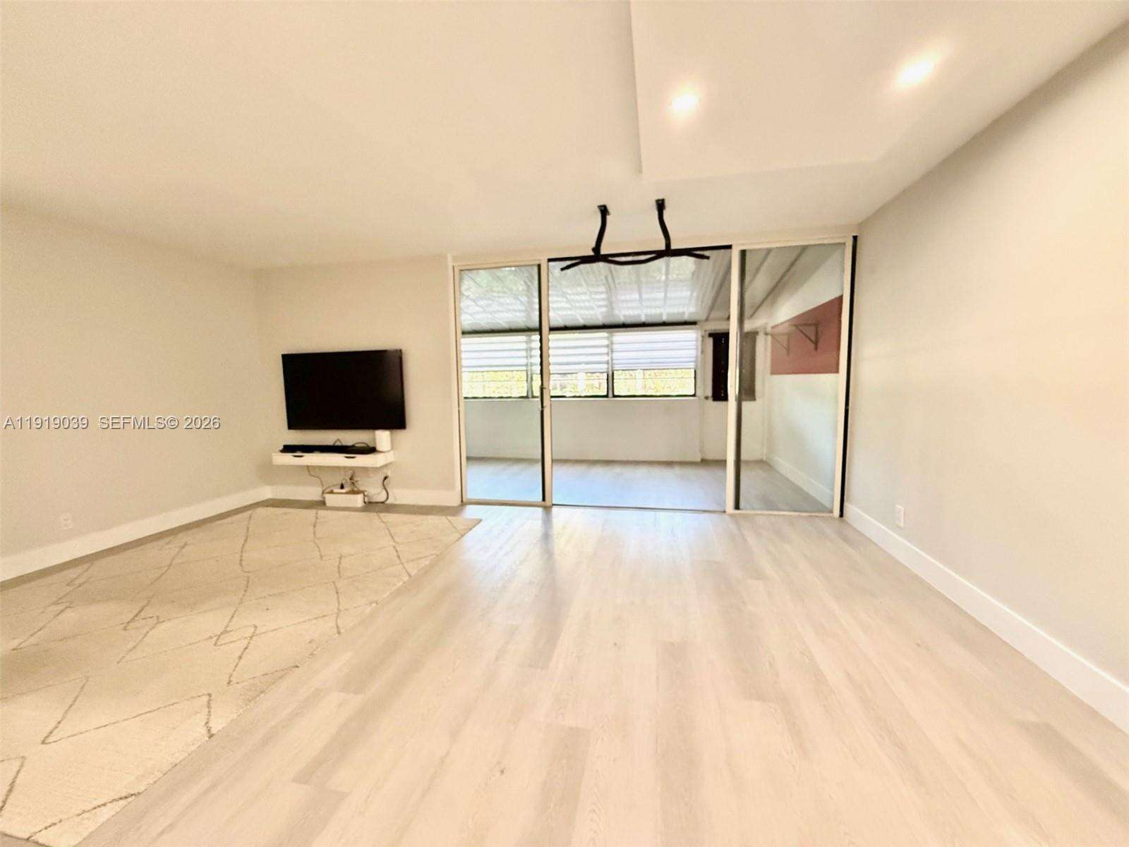 Villa Dorada at 20200 Country Club Dr, Aventura, FL 33180 - For Rent photo 11