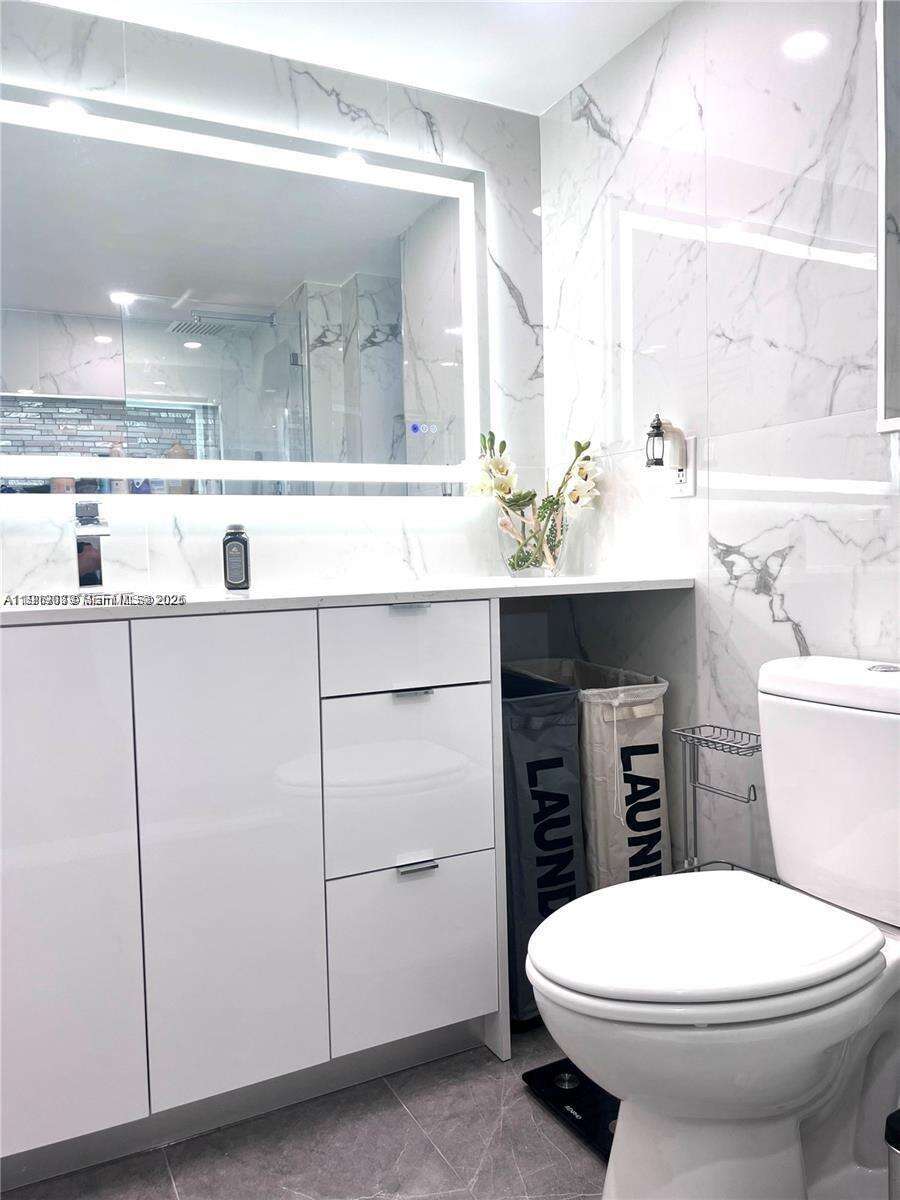 Villa Dorada at 20200 Country Club Dr, Aventura, FL 33180 - For Rent photo 17