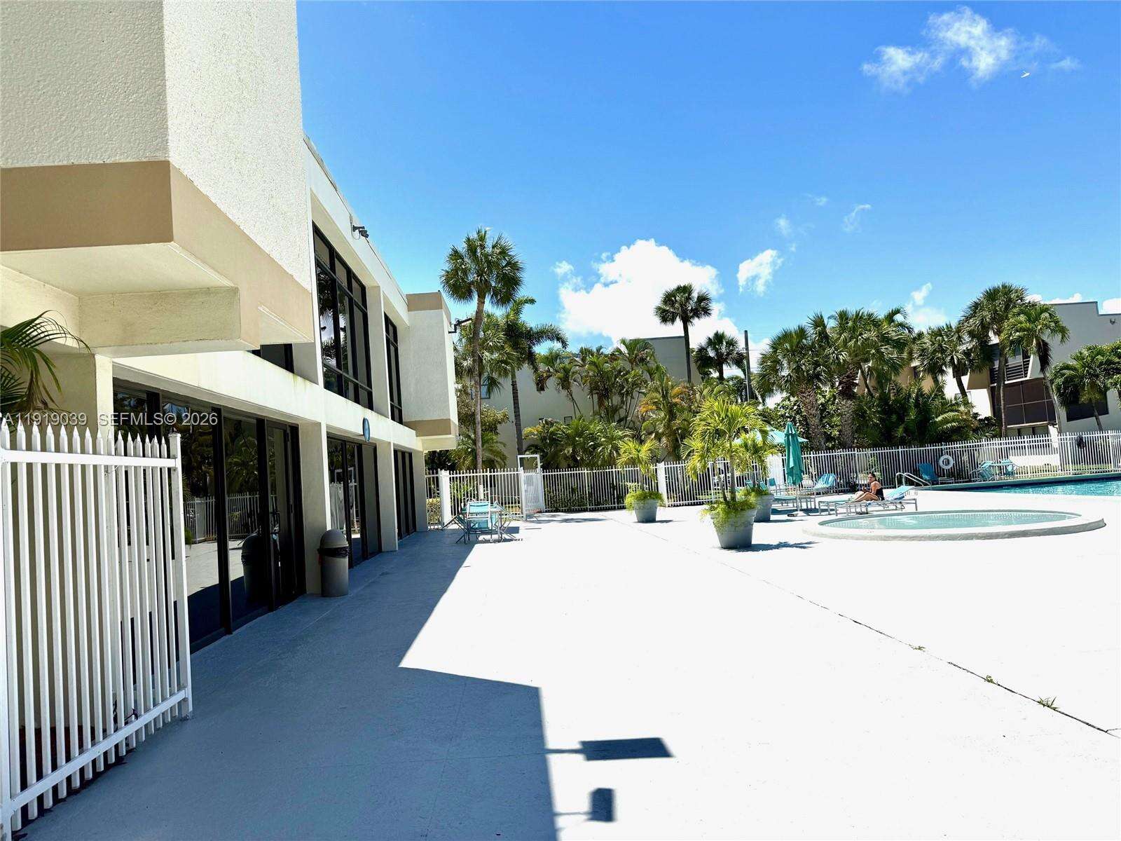 Villa Dorada at 20200 Country Club Dr, Aventura, FL 33180 - For Rent photo 22