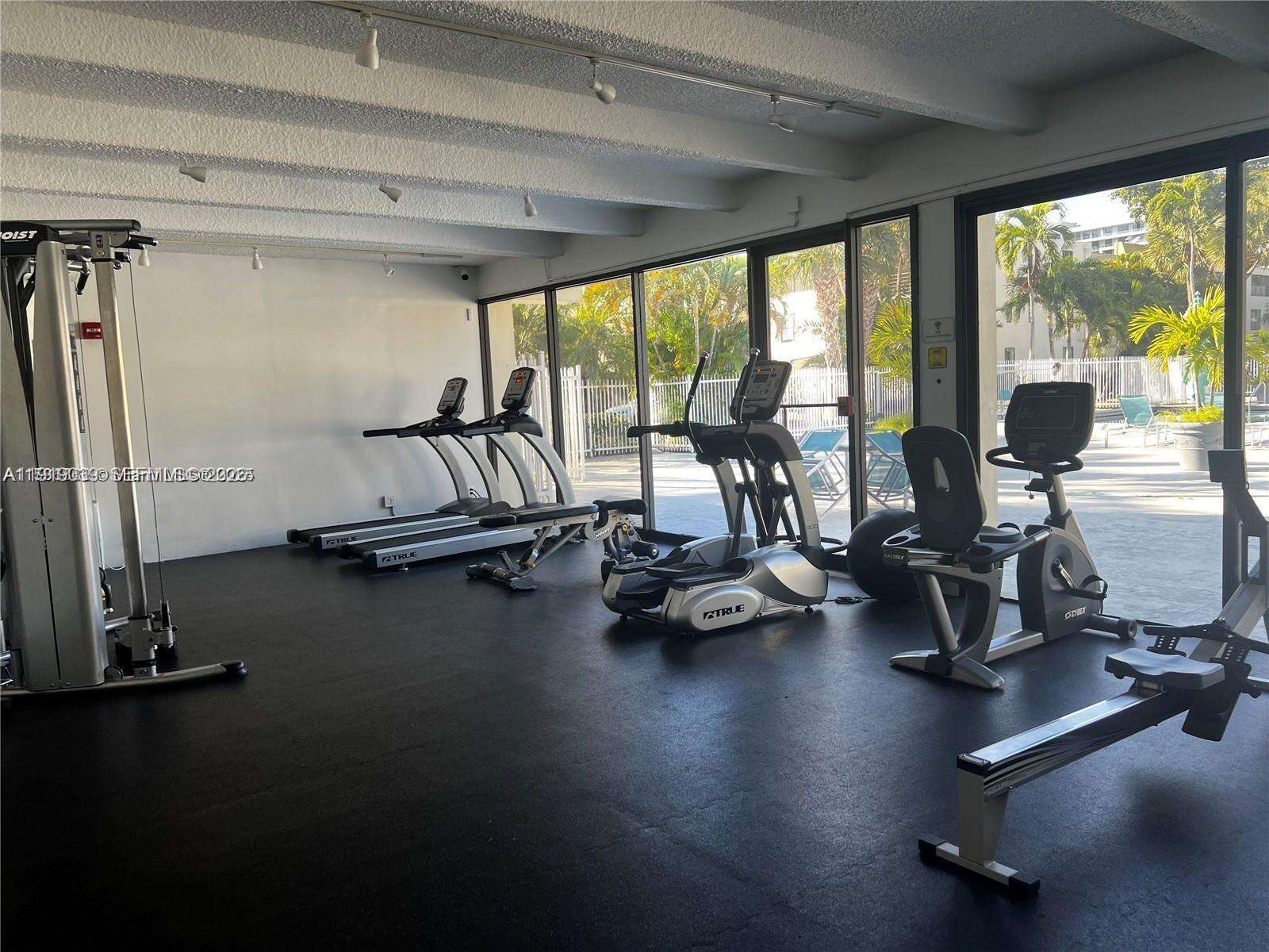 Villa Dorada at 20200 Country Club Dr, Aventura, FL 33180 - For Rent photo 25