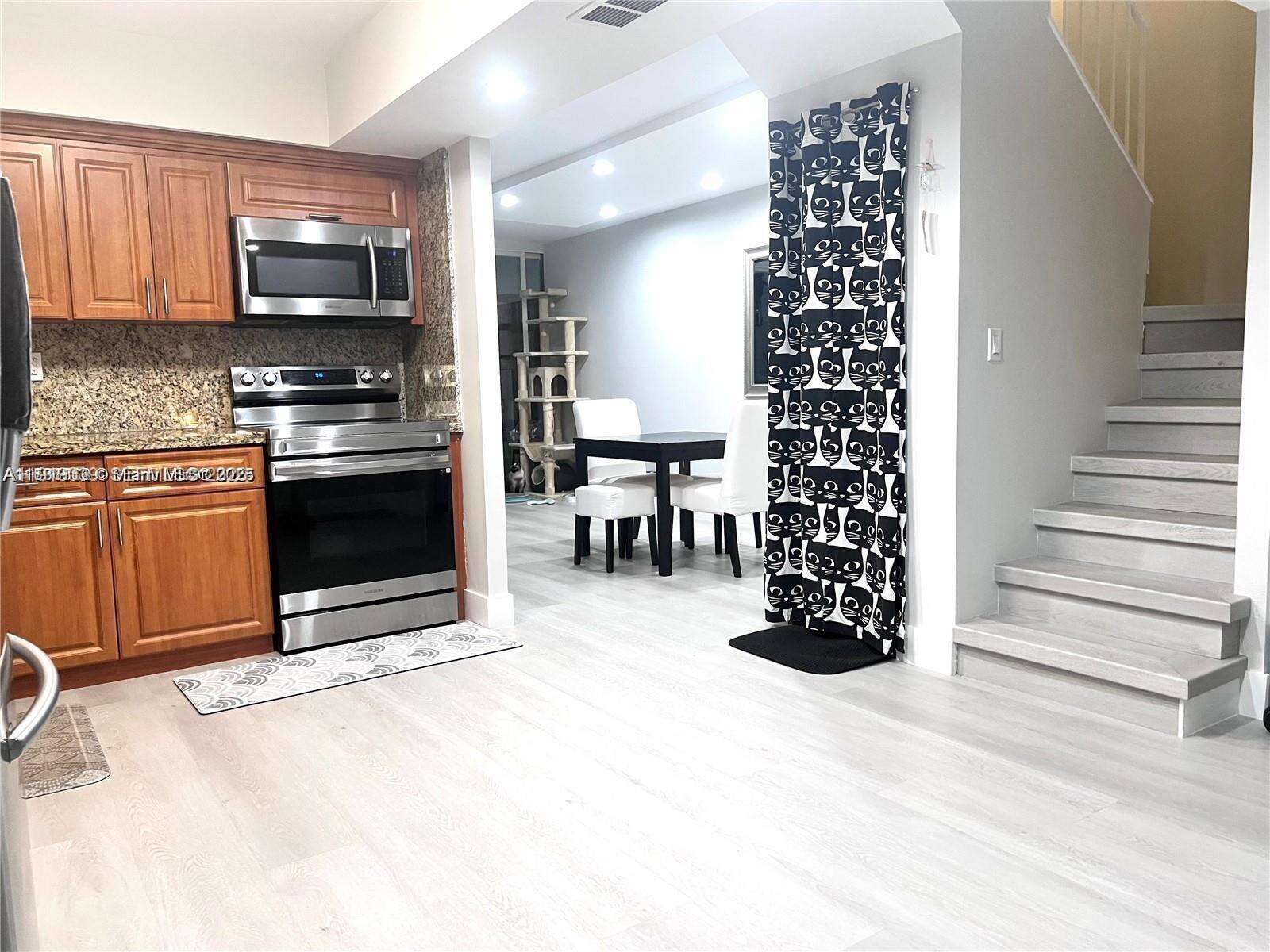 Villa Dorada at 20200 Country Club Dr, Aventura, FL 33180 - For Rent photo 7