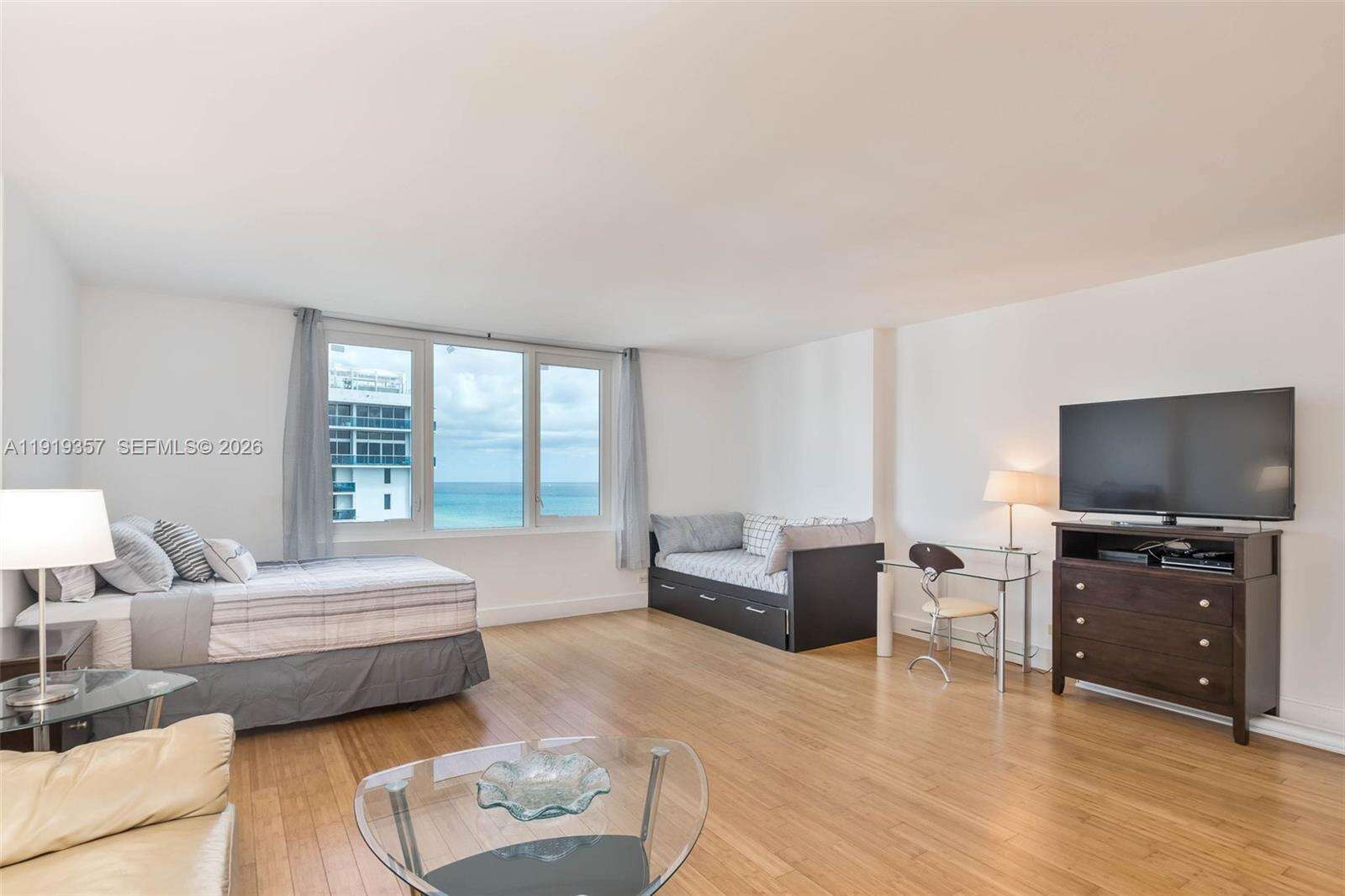 Roney Palace at 2301 Collins Ave, Miami Beach, FL 33139 - For Rent photo 4