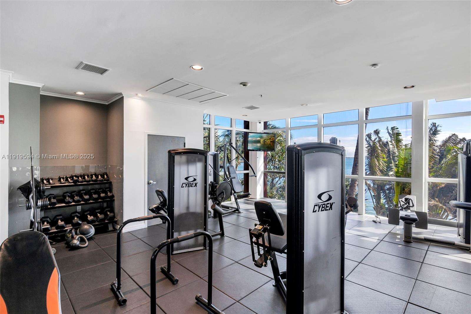 The Mark On Brickell at 1155 Brickell Bay Dr, Miami, FL 33131 - For Rent photo 39