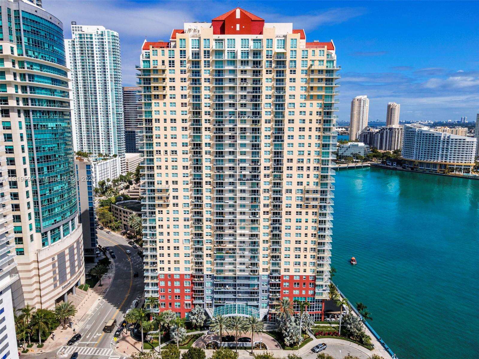 The Mark On Brickell at 1155 Brickell Bay Dr, Miami, FL 33131 - For Rent photo 5