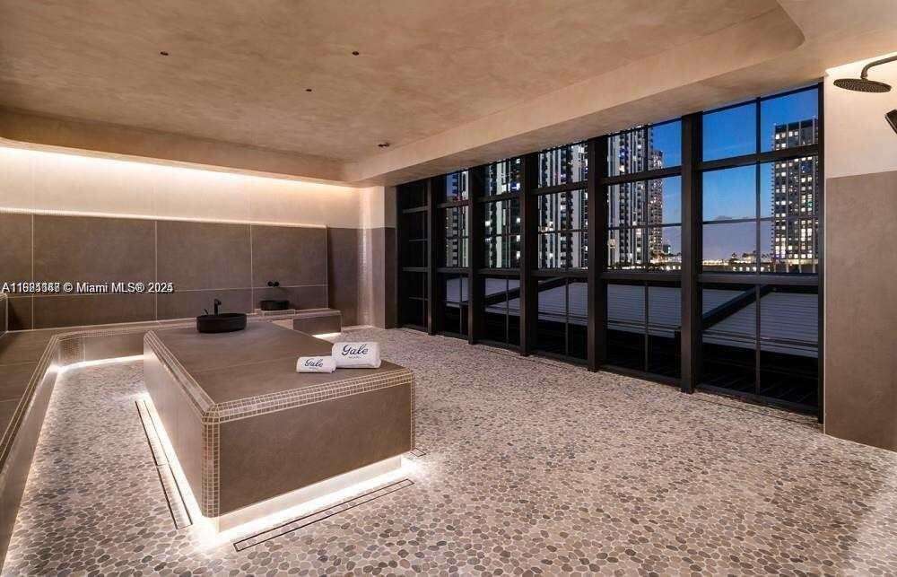 Natiivo | Gale Miami at 159 6 St, Miami, FL 33132 - For Rent photo 21
