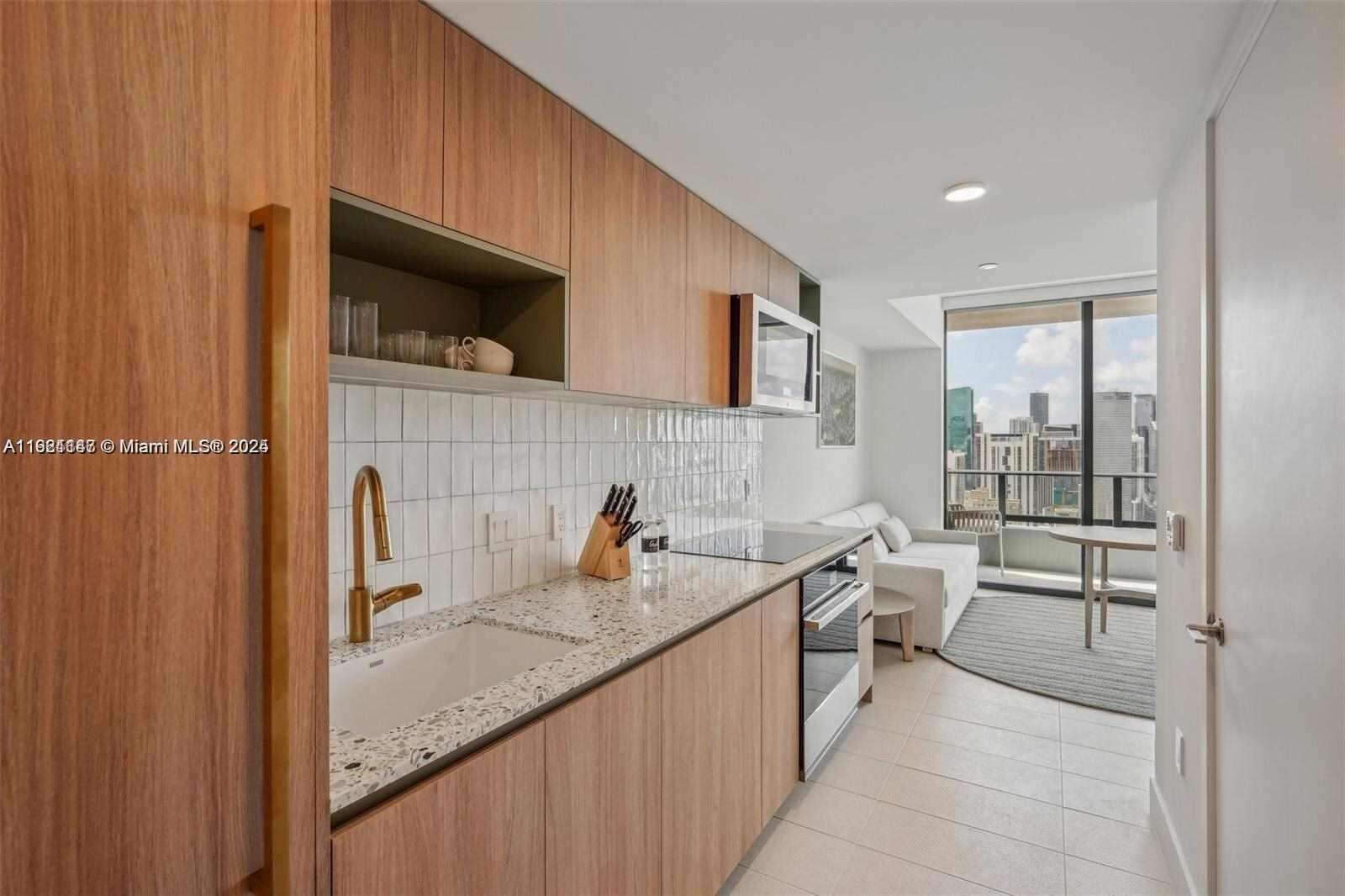 Natiivo | Gale Miami at 159 6 St, Miami, FL 33132 - For Rent photo 5