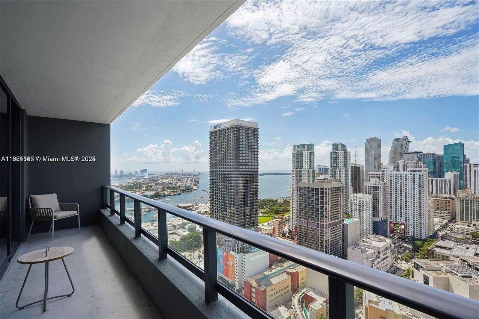 Natiivo | Gale Miami at 159 6 St, Miami, FL 33132 - For Rent photo 9