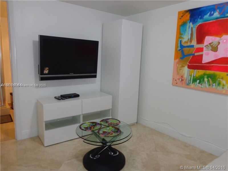 The Beach Club at 1850 Ocean Dr, Hallandale Beach, FL 33009 - For Rent photo 14