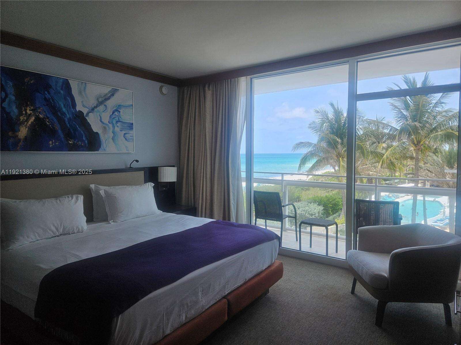 Central Carillon at 6801 Collins Ave, Miami Beach, FL 33141 - For Rent photo 17
